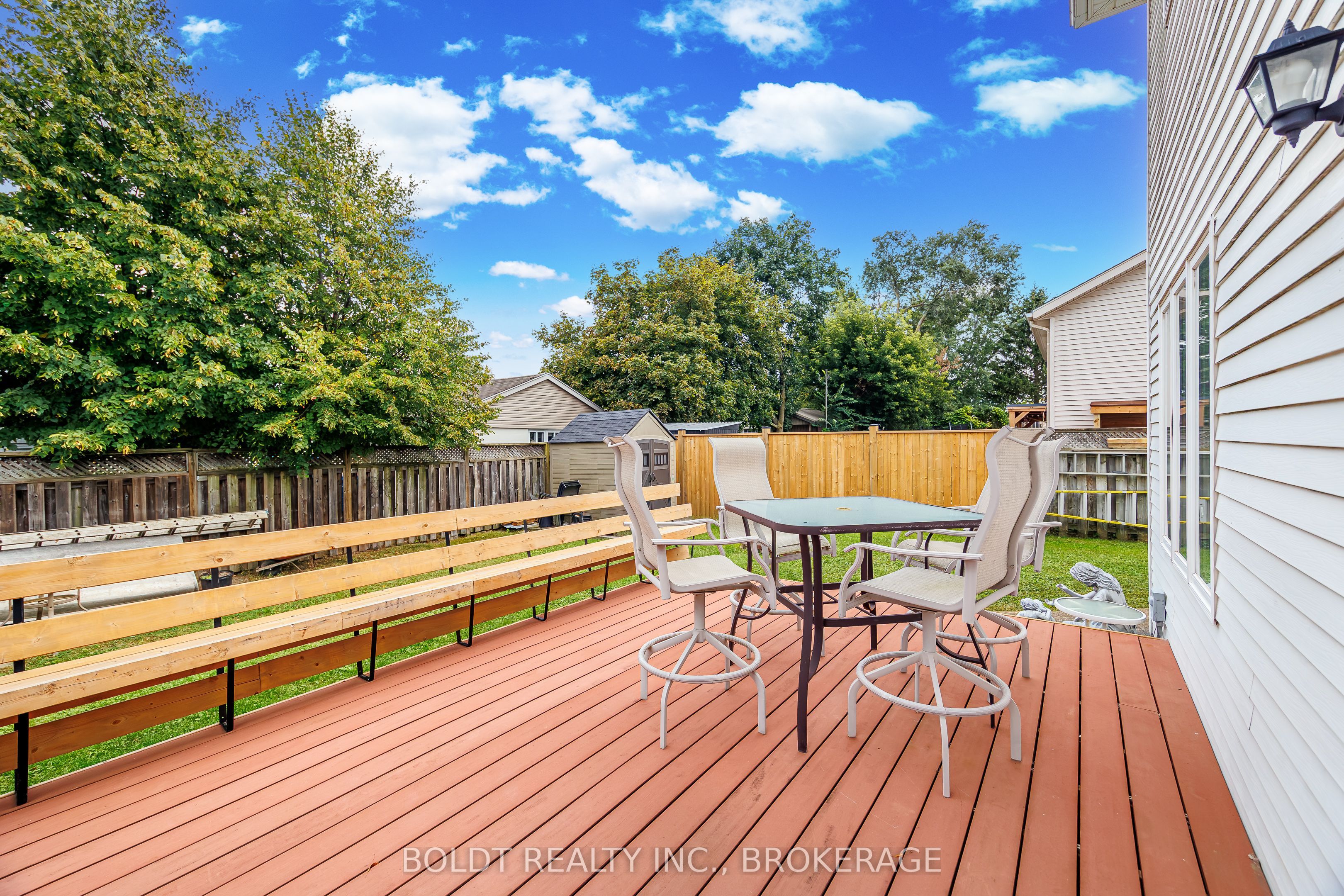 16 Westbury Drive Property Photo 28