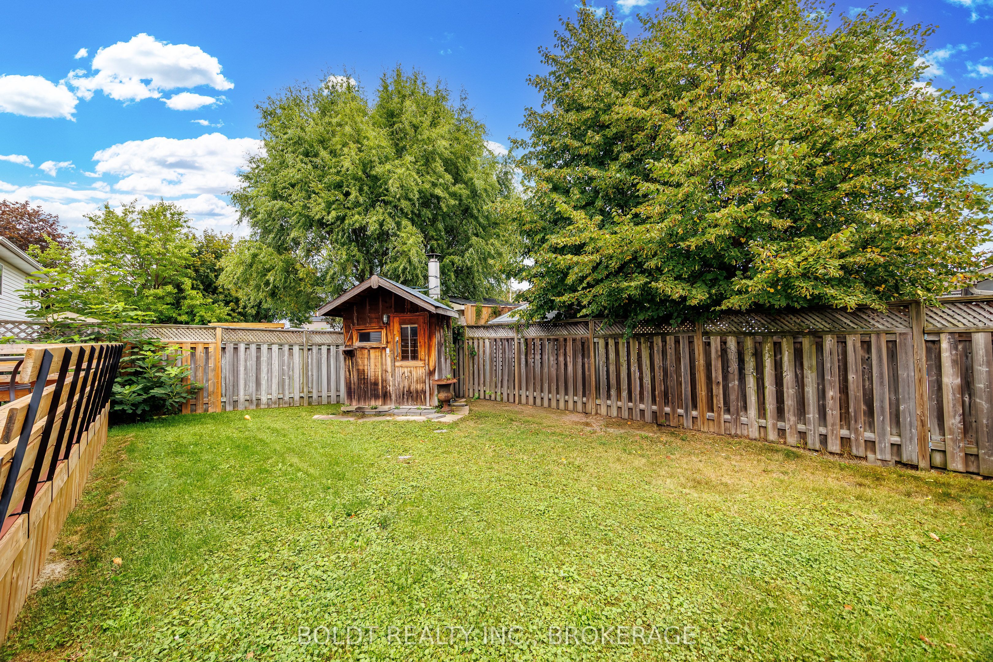 16 Westbury Drive Property Photo 30