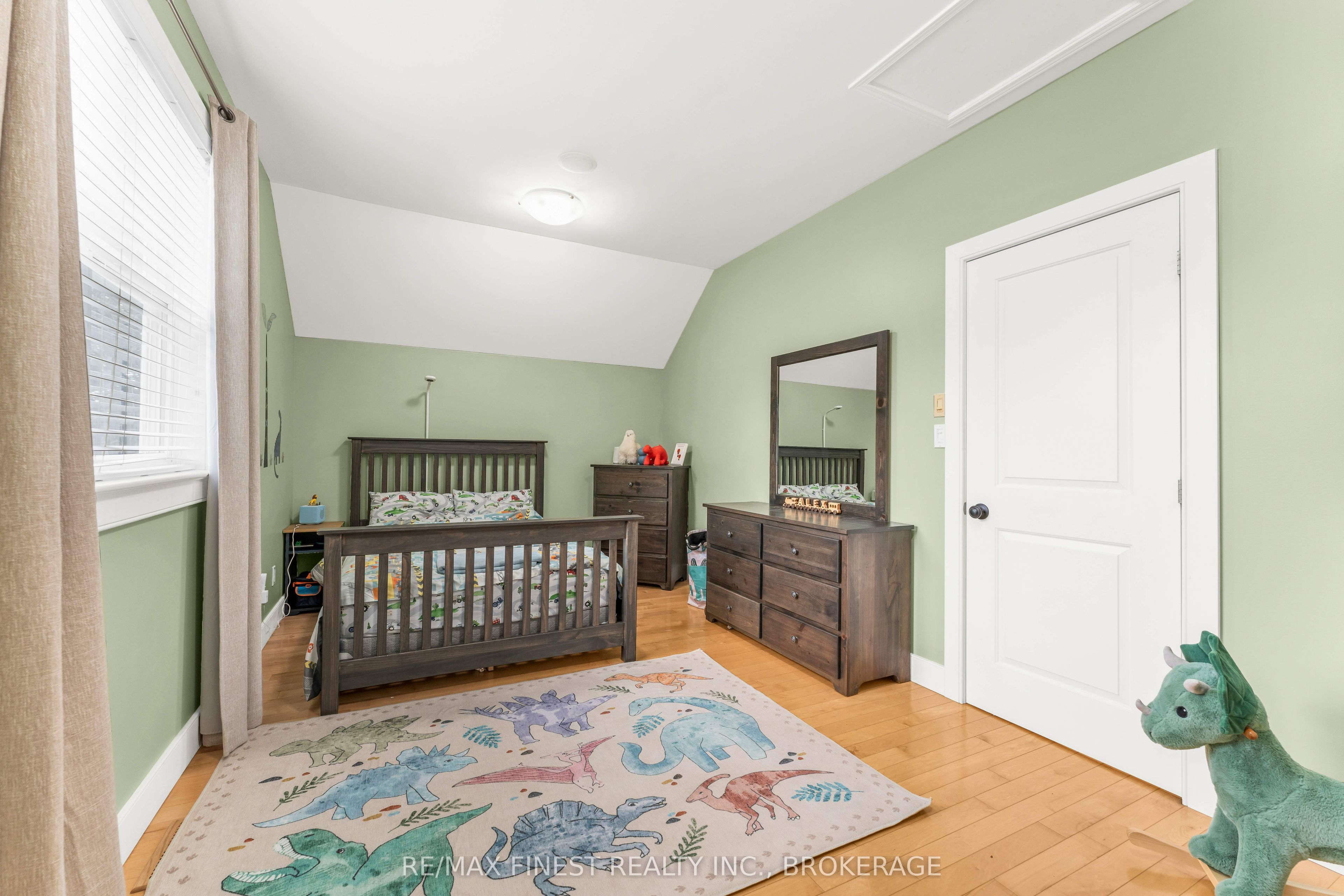 141 Benjamin Court Property Photo 30