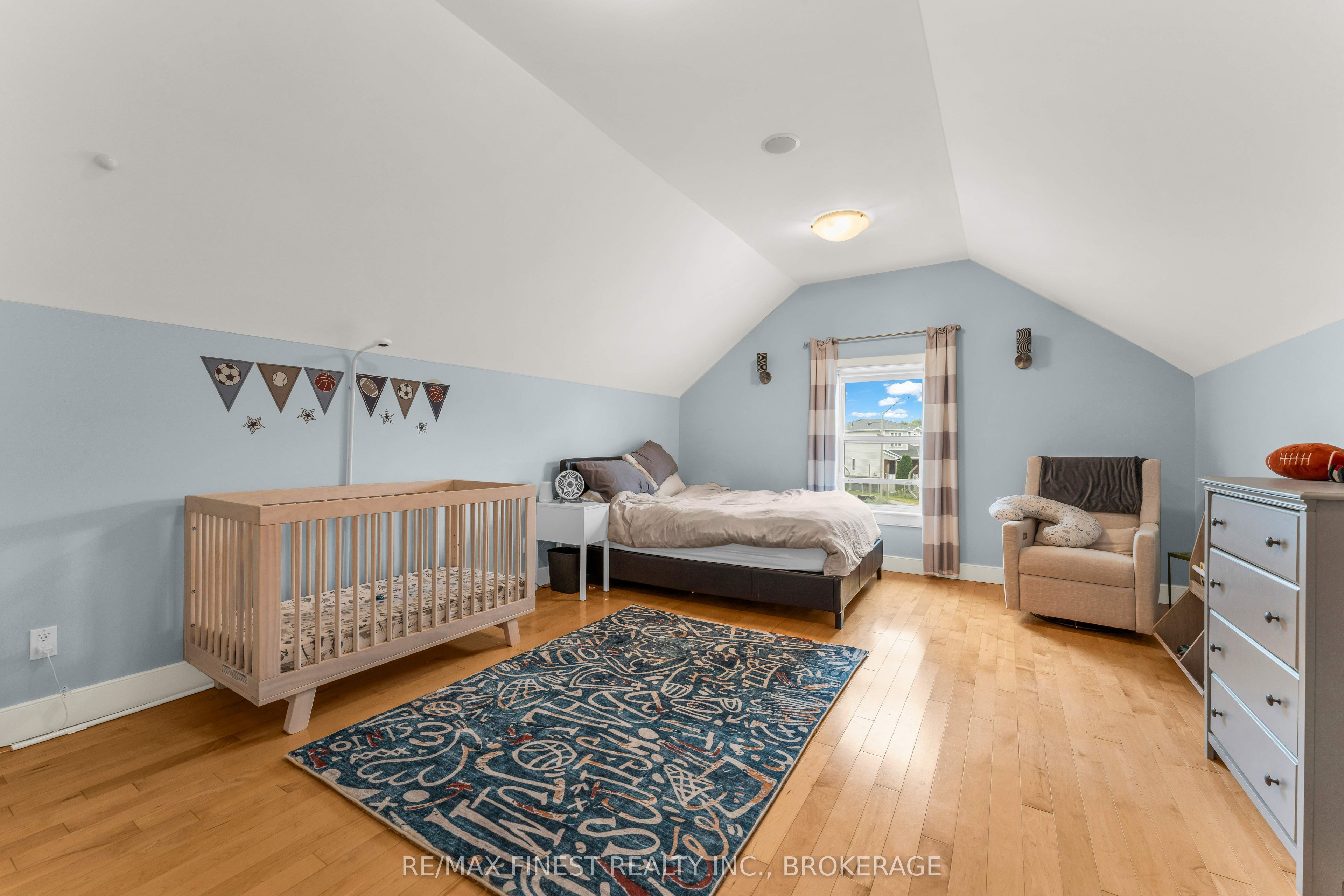 141 Benjamin Court Property Photo 32