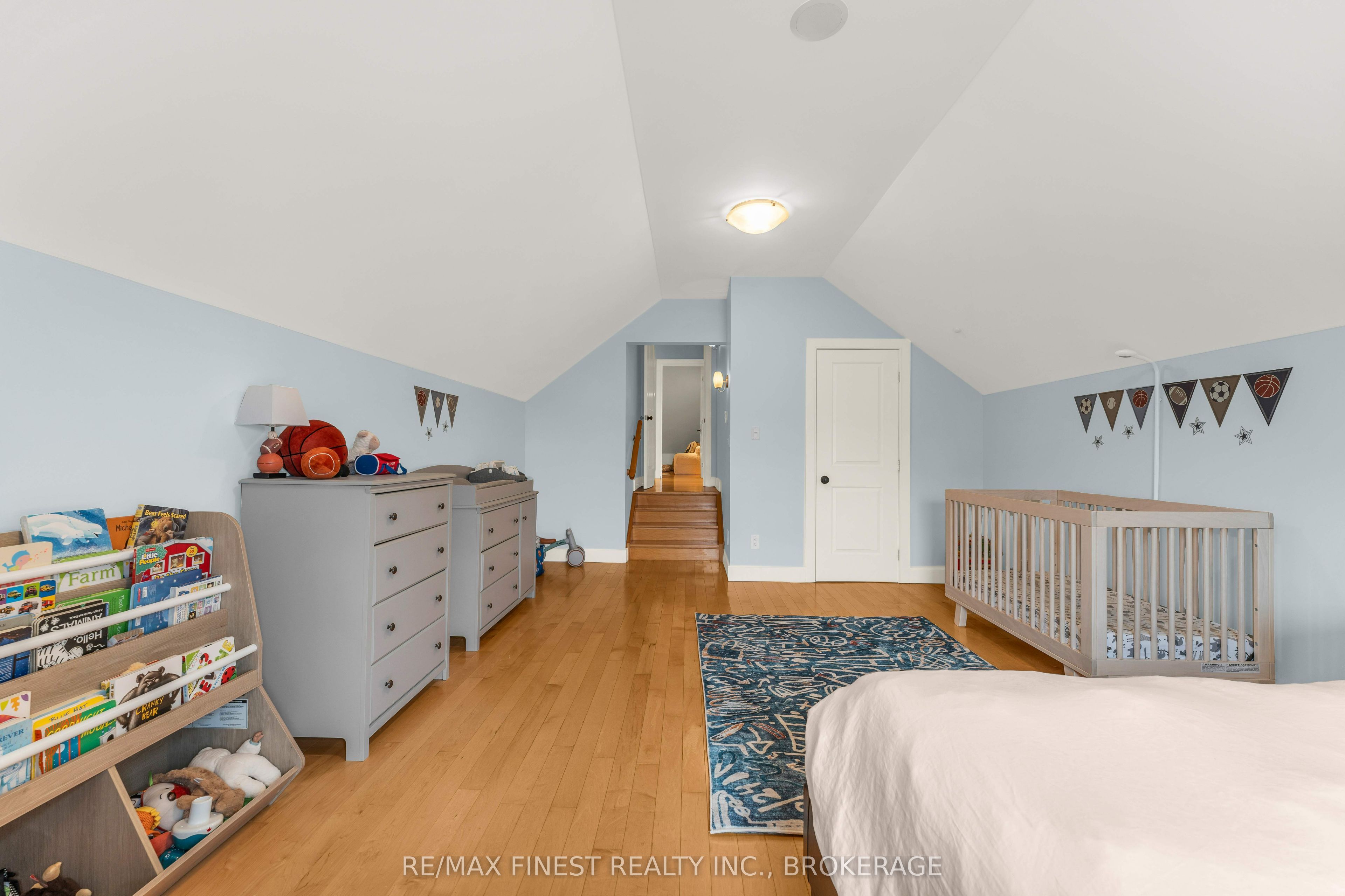 141 Benjamin Court Property Photo 33