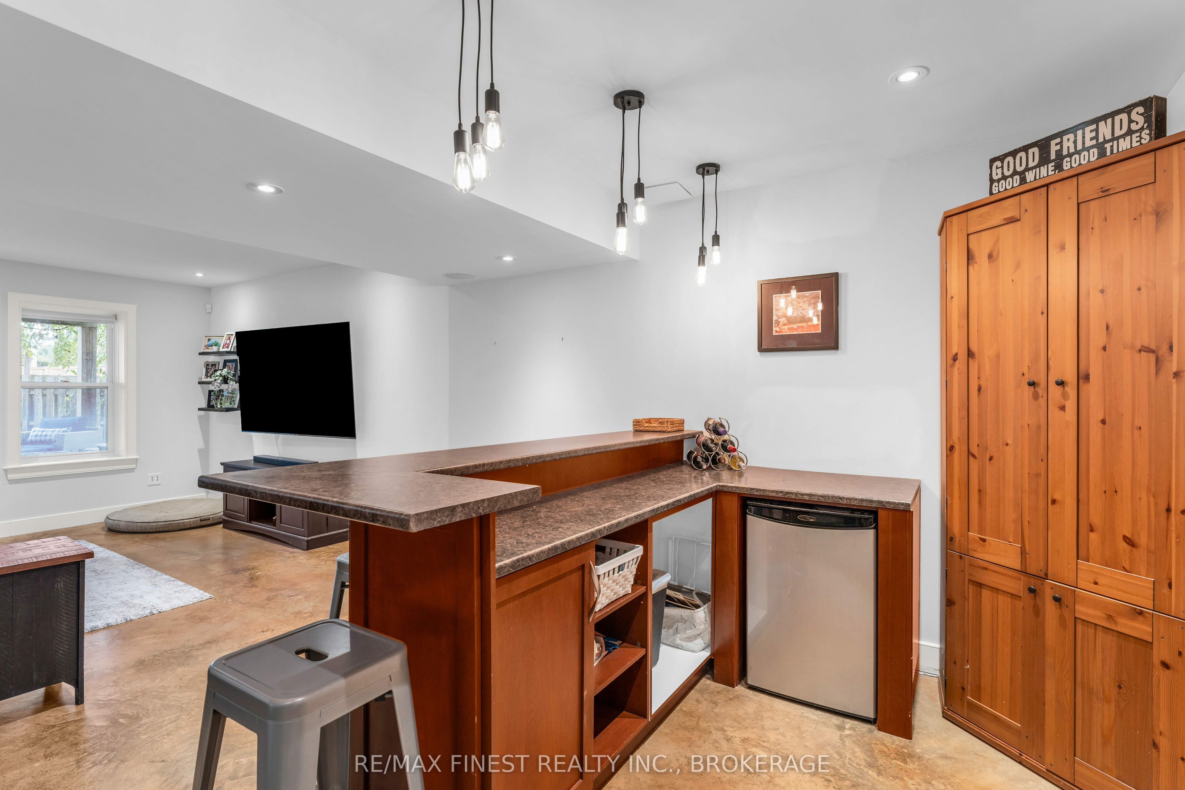 141 Benjamin Court Property Photo 40