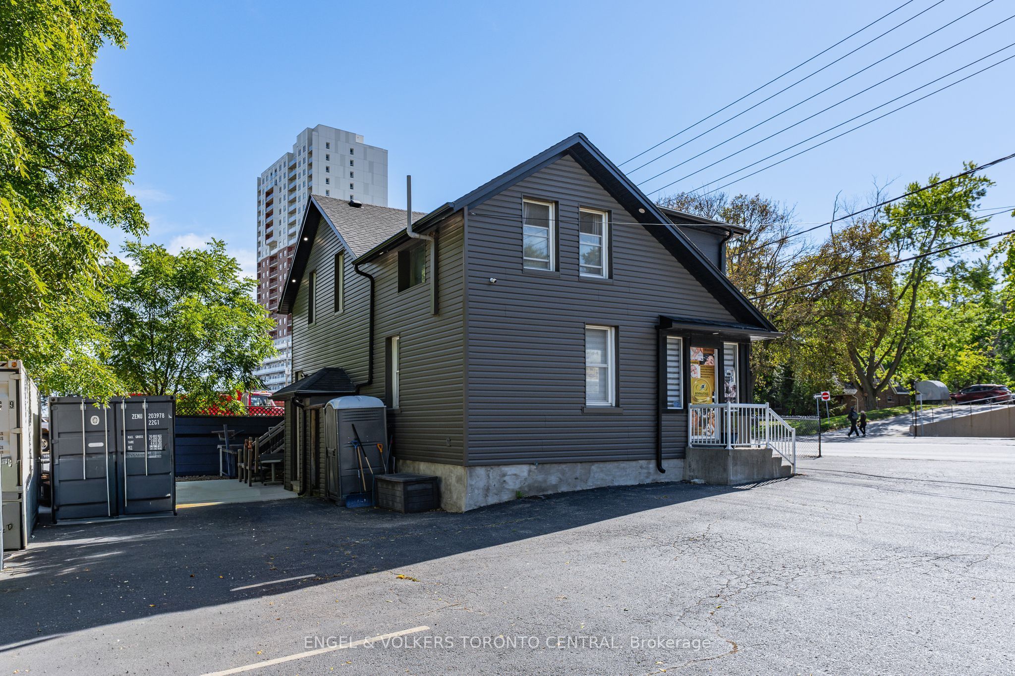 3188 King Street E Property Photo 25