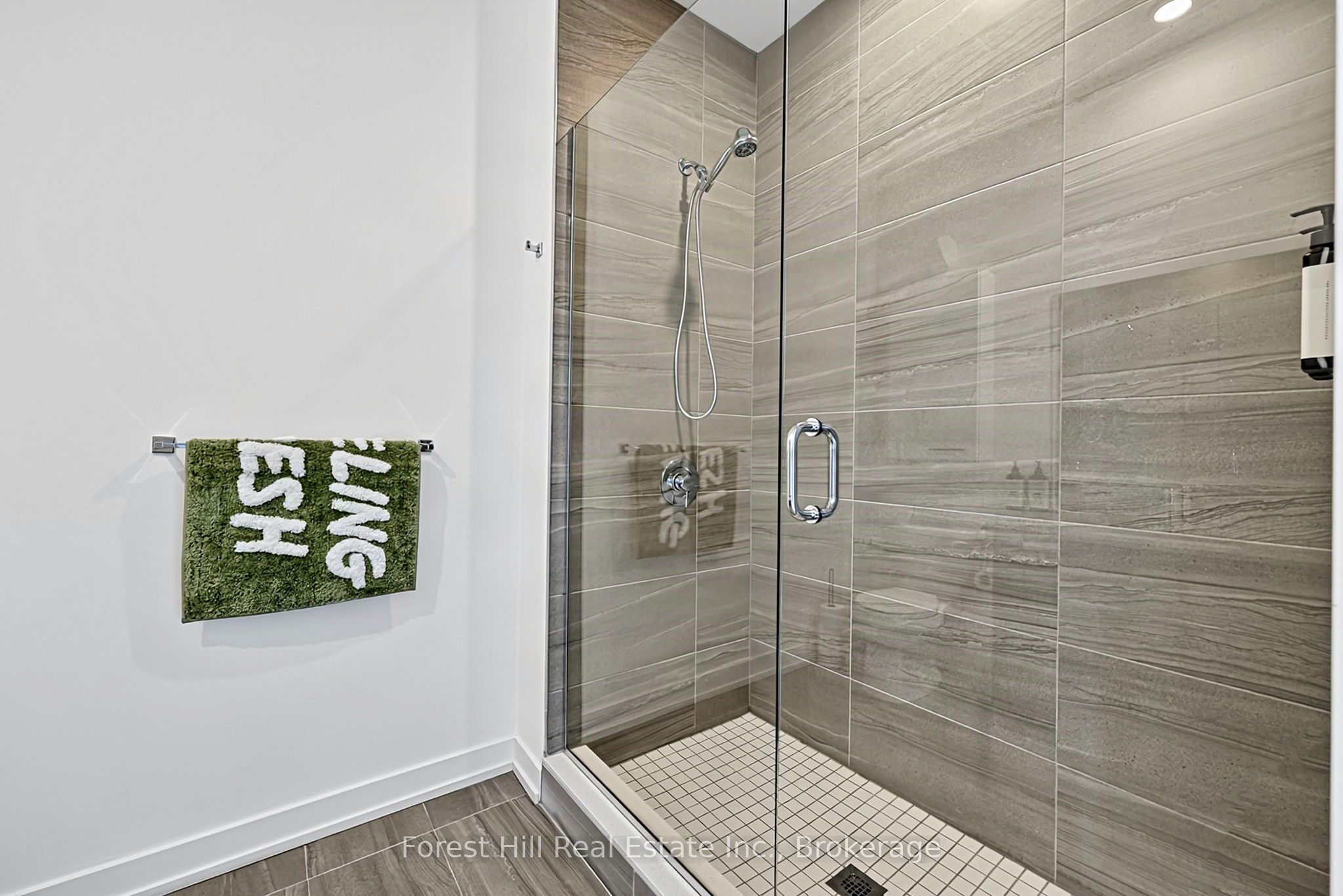 120 Carrick Trail 502 Property Photo 13