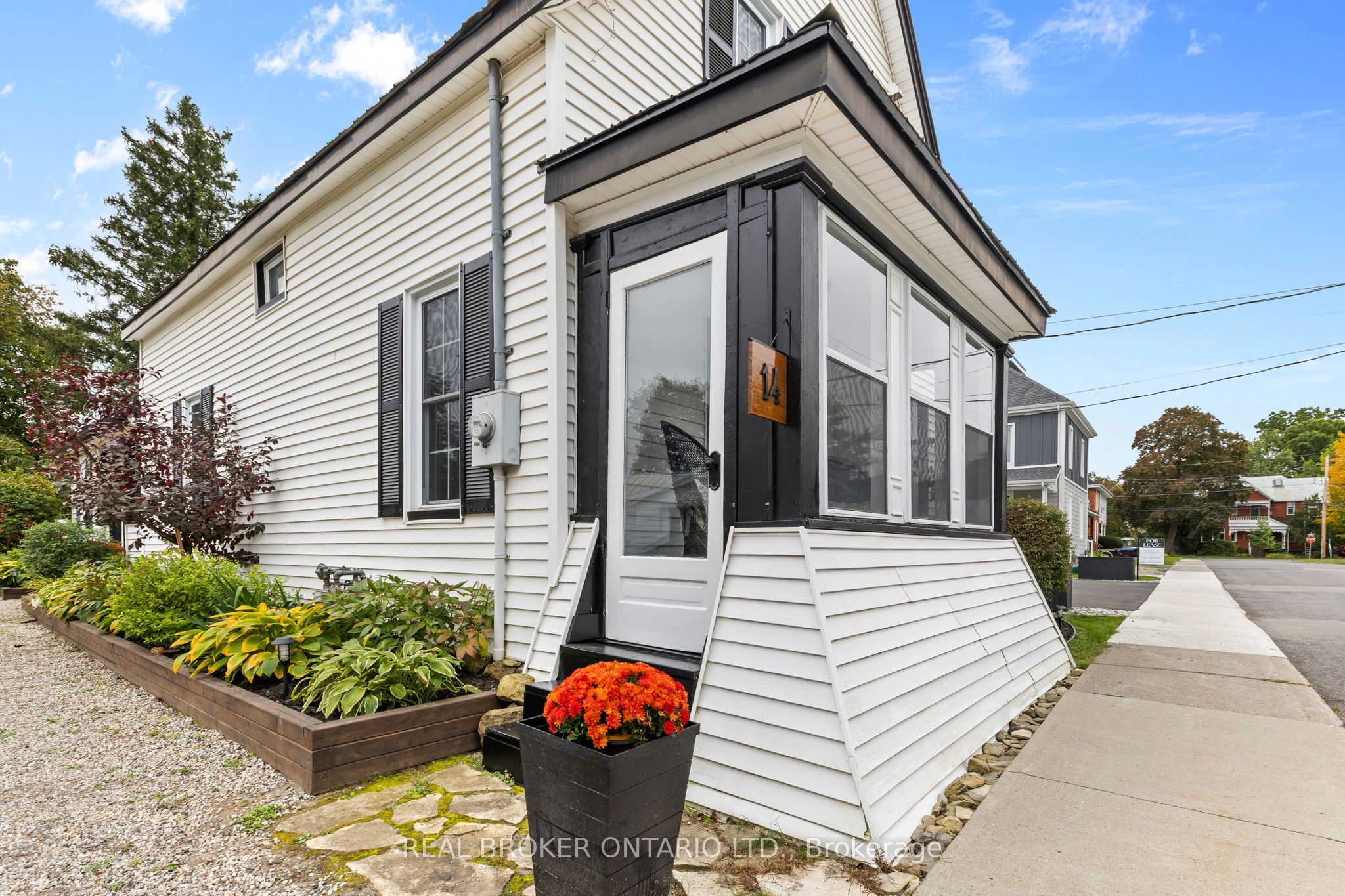 14 Victoria Avenue Property Photo 3
