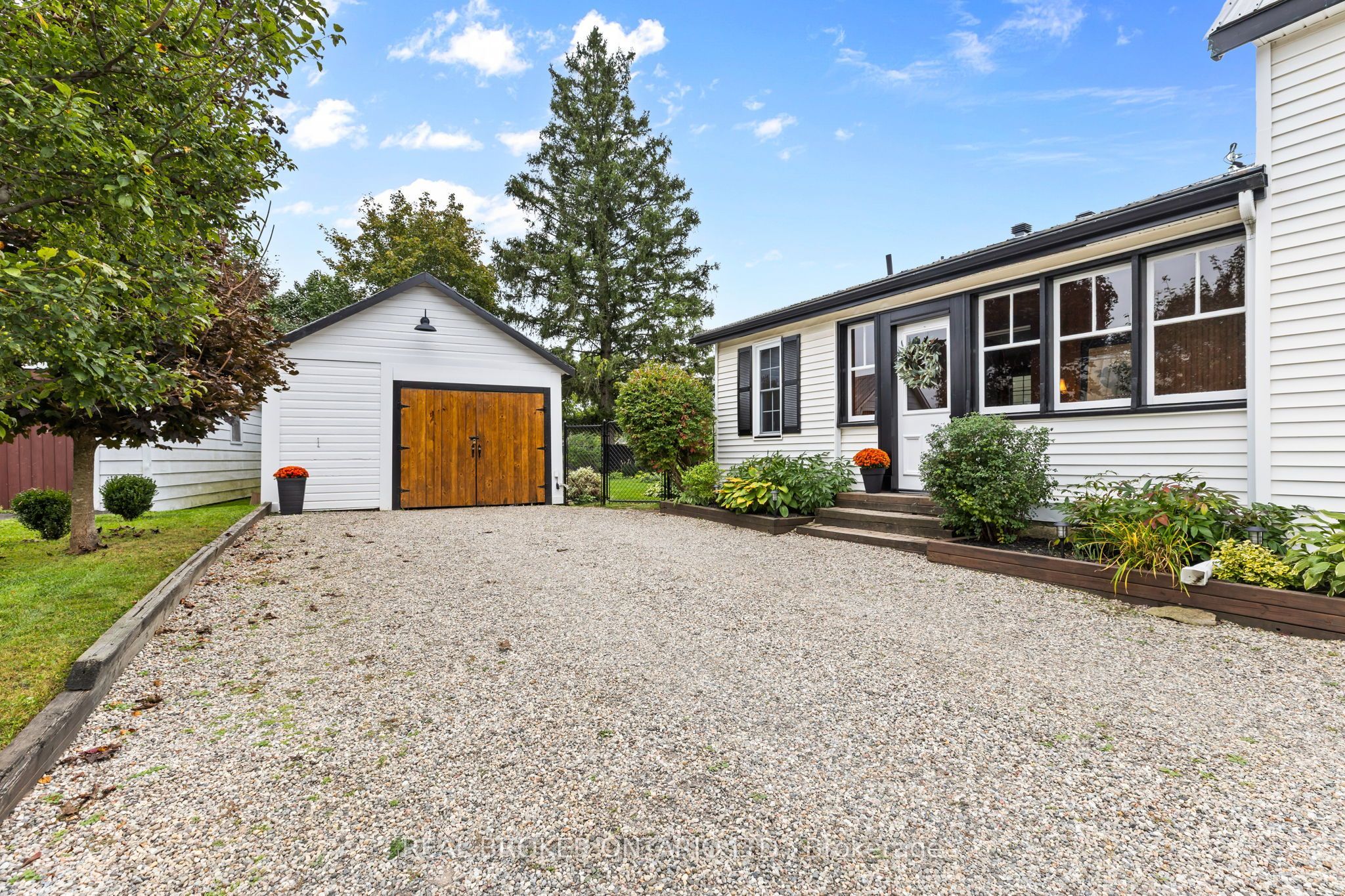 14 Victoria Avenue Property Photo 6