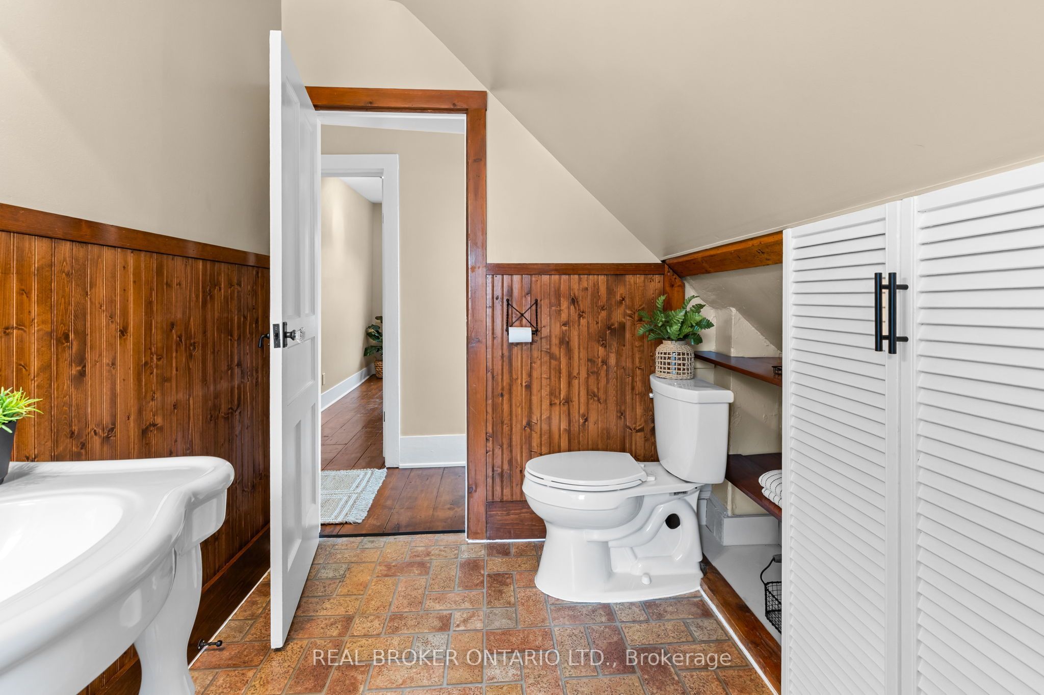 14 Victoria Avenue Property Photo 29