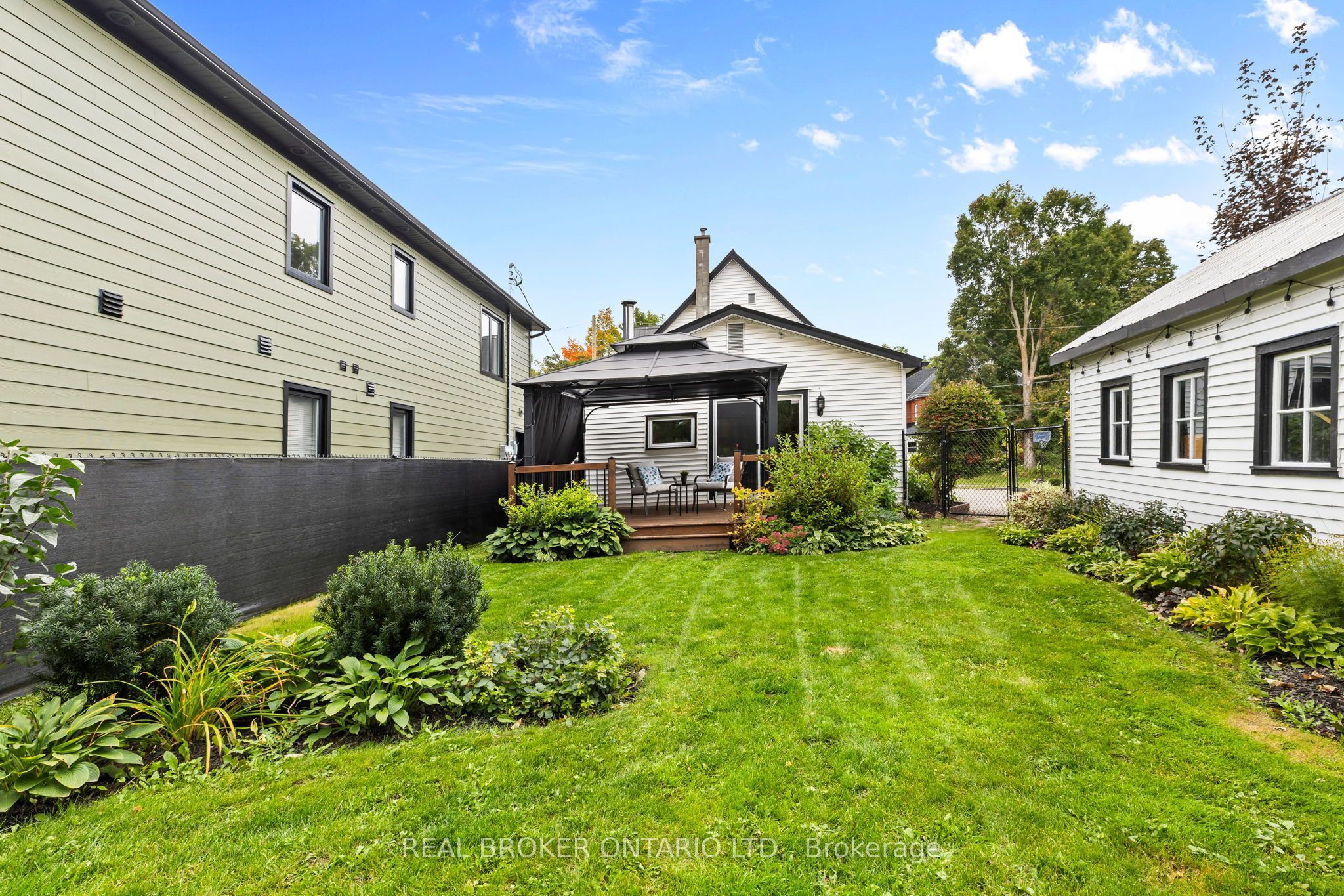 14 Victoria Avenue Property Photo 35