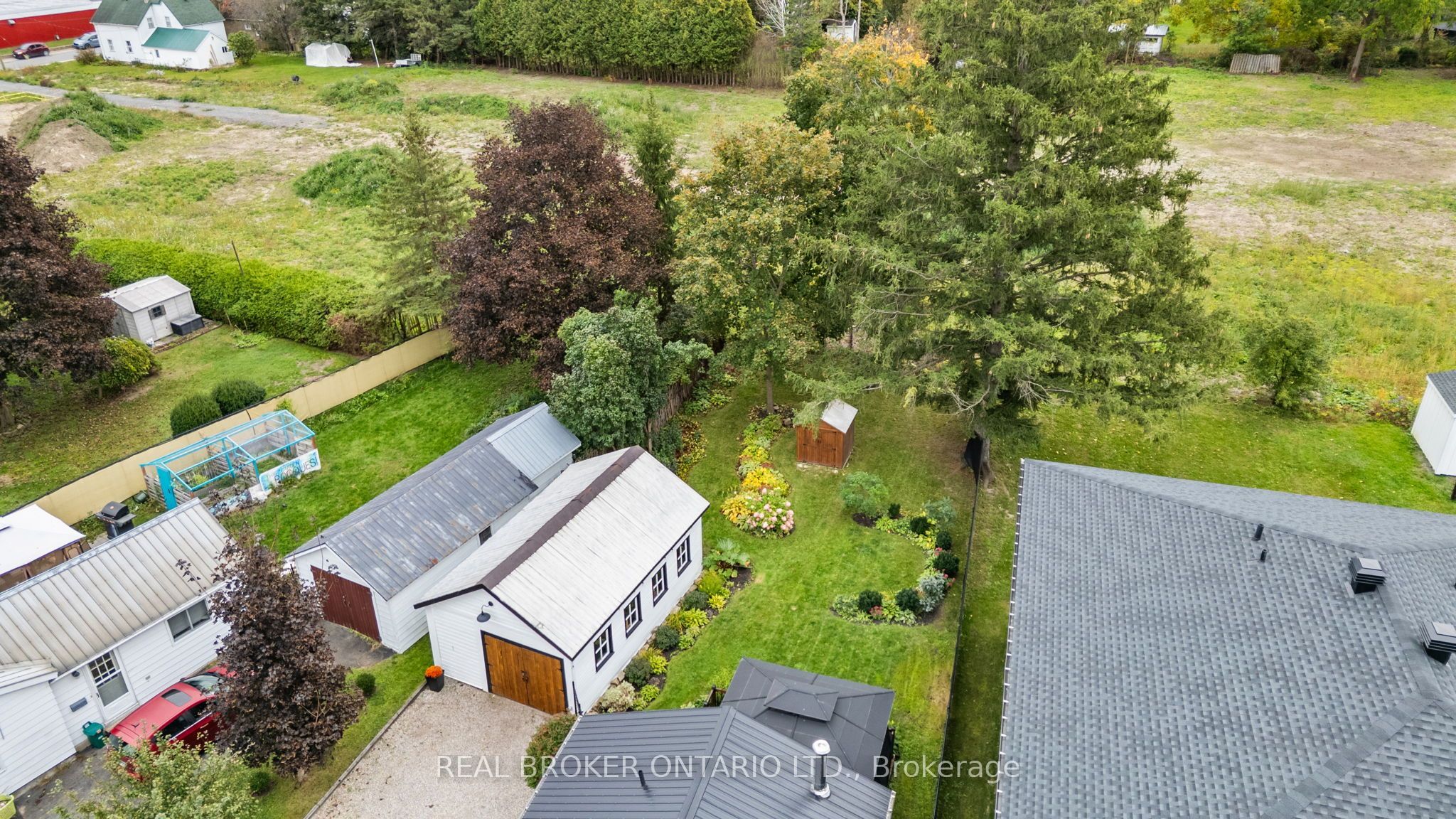 14 Victoria Avenue Property Photo 40