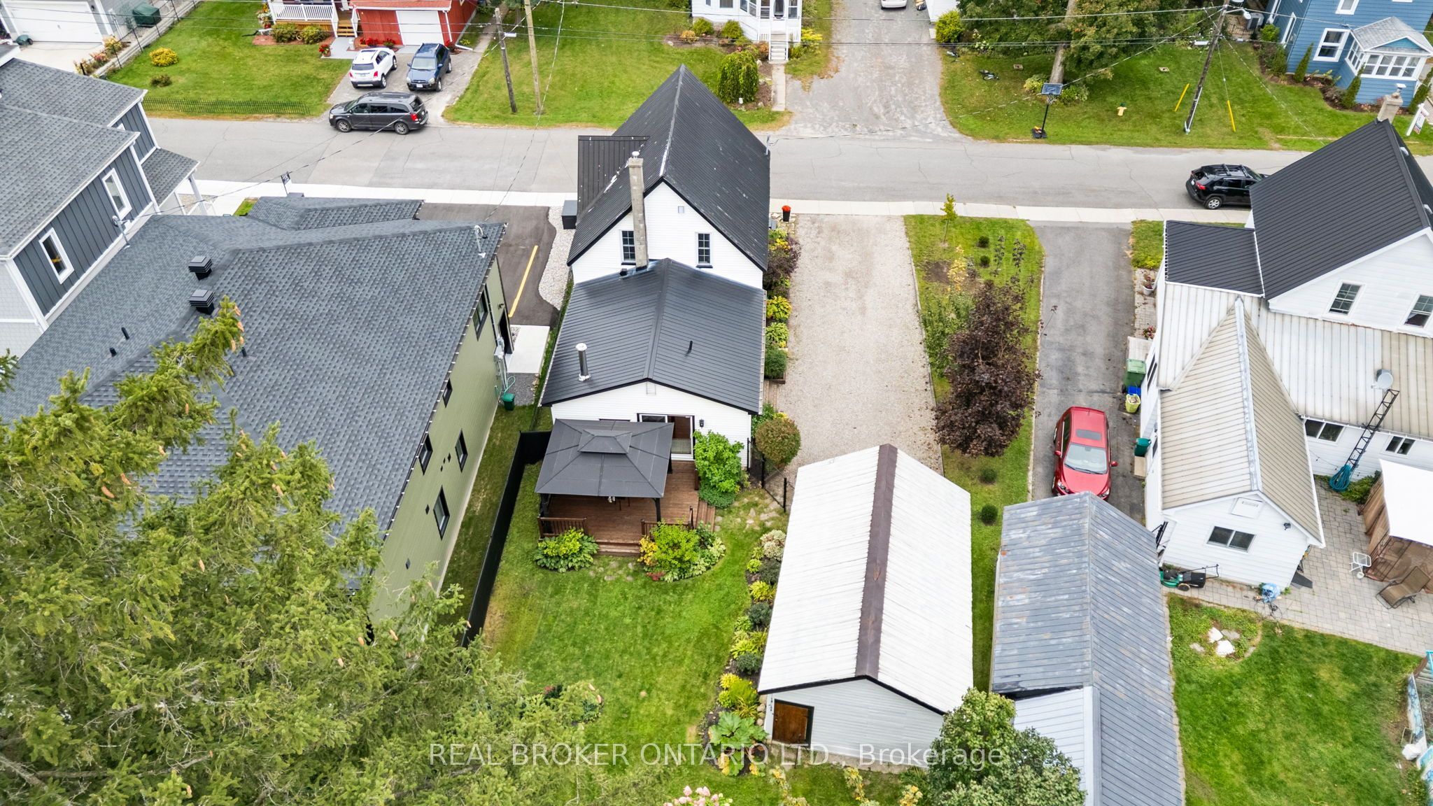 14 Victoria Avenue Property Photo 42
