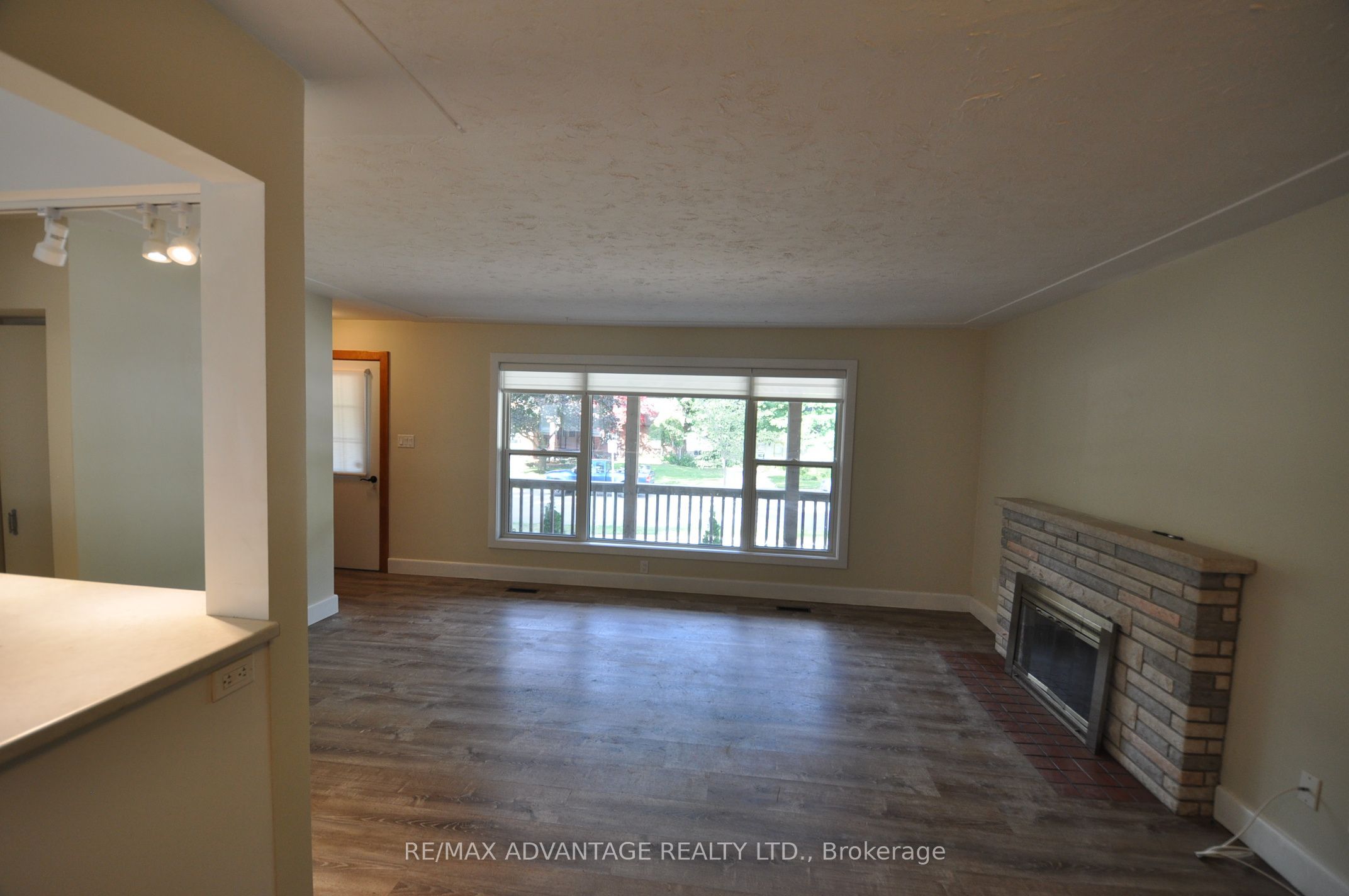 153 Langarth Street W Property Photo 12