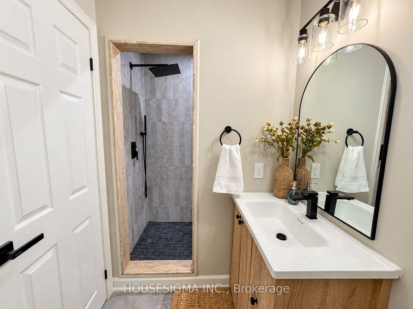 825 Cook Crescent Property Photo 25