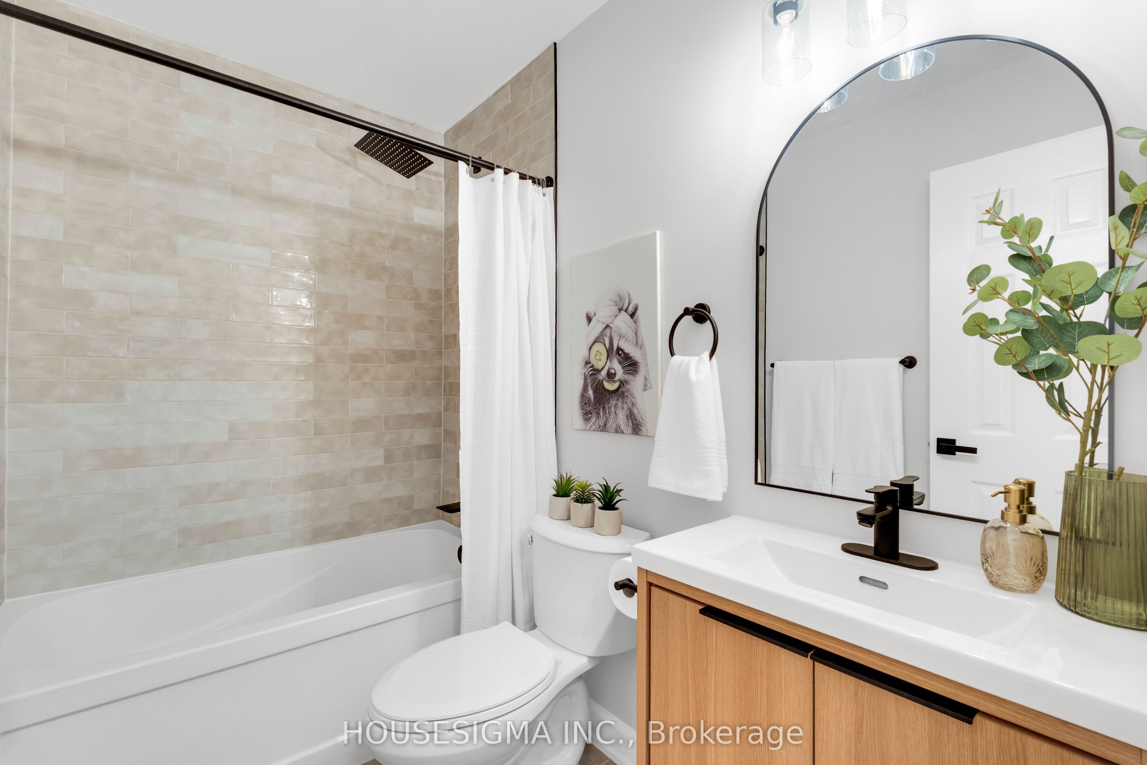 825 Cook Crescent Property Photo 31