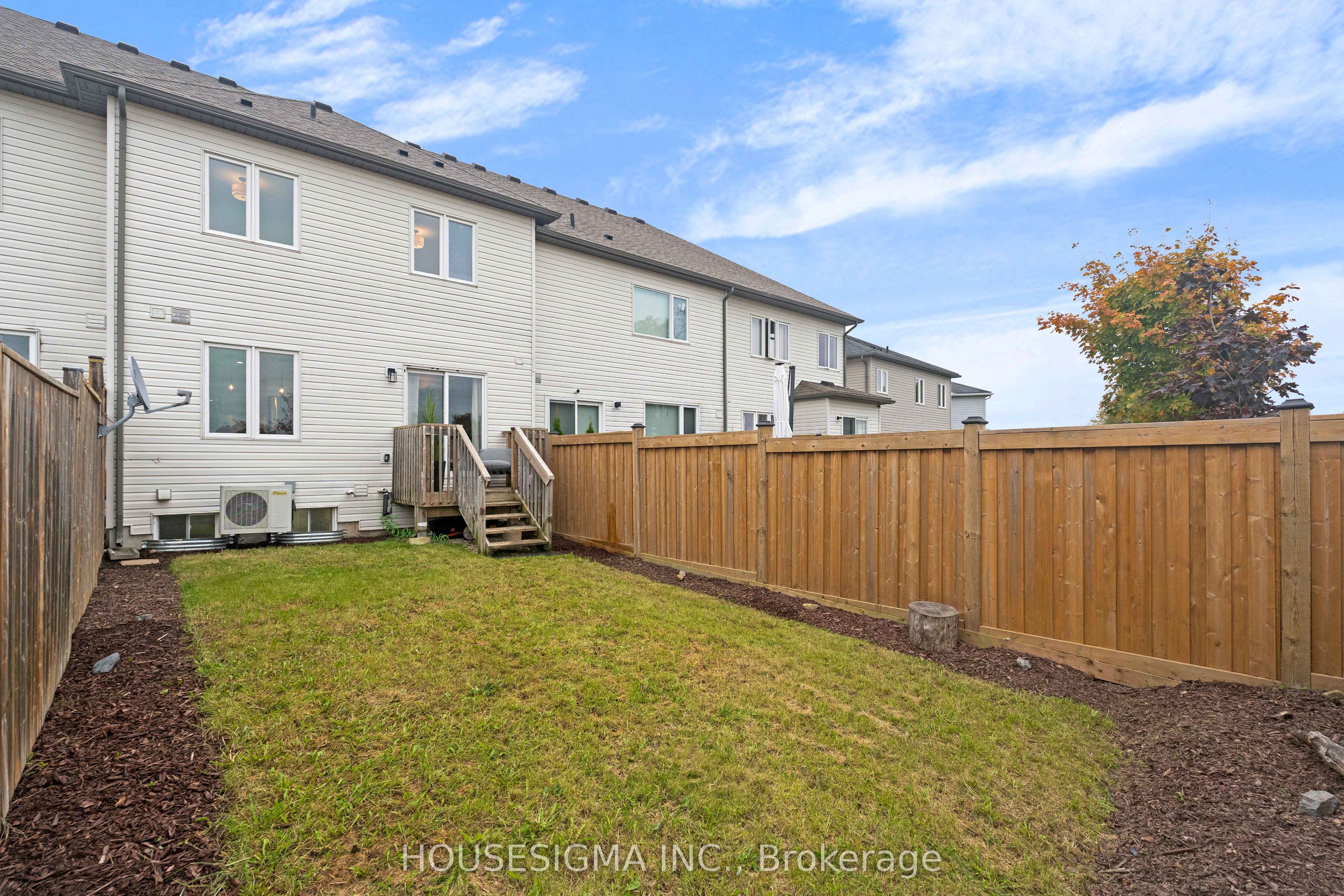 825 Cook Crescent Property Photo 40