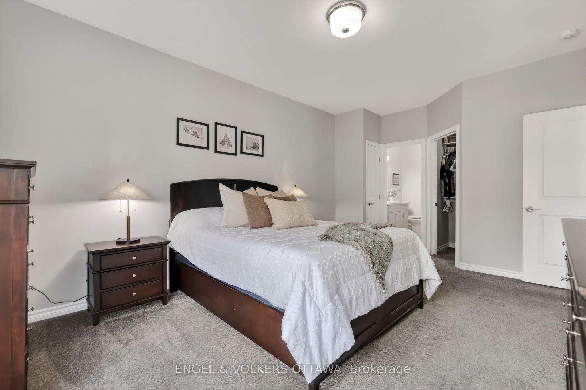 871 Tewin Circle Property Photo 14