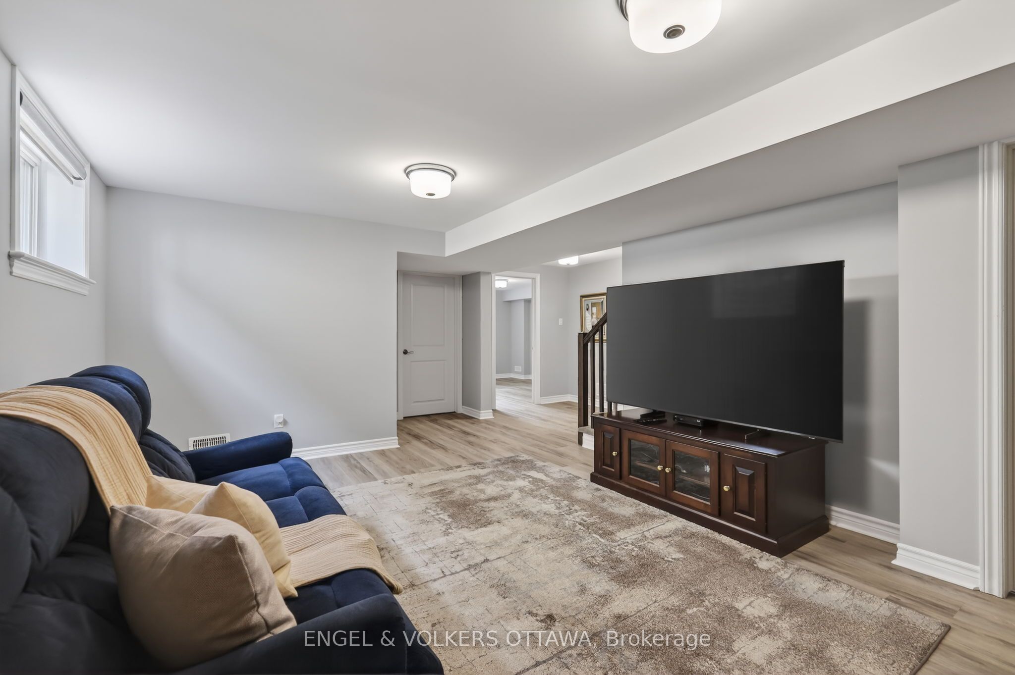 871 Tewin Circle Property Photo 22
