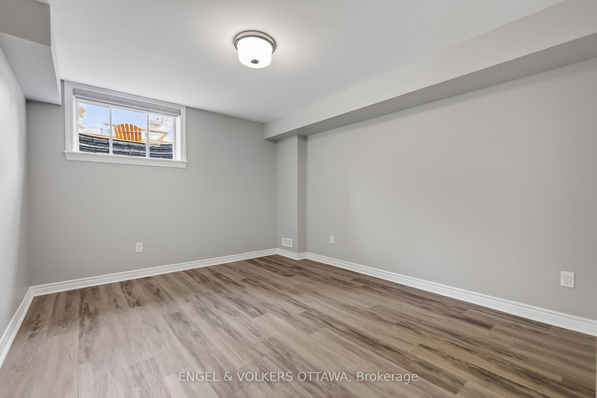871 Tewin Circle Property Photo 23