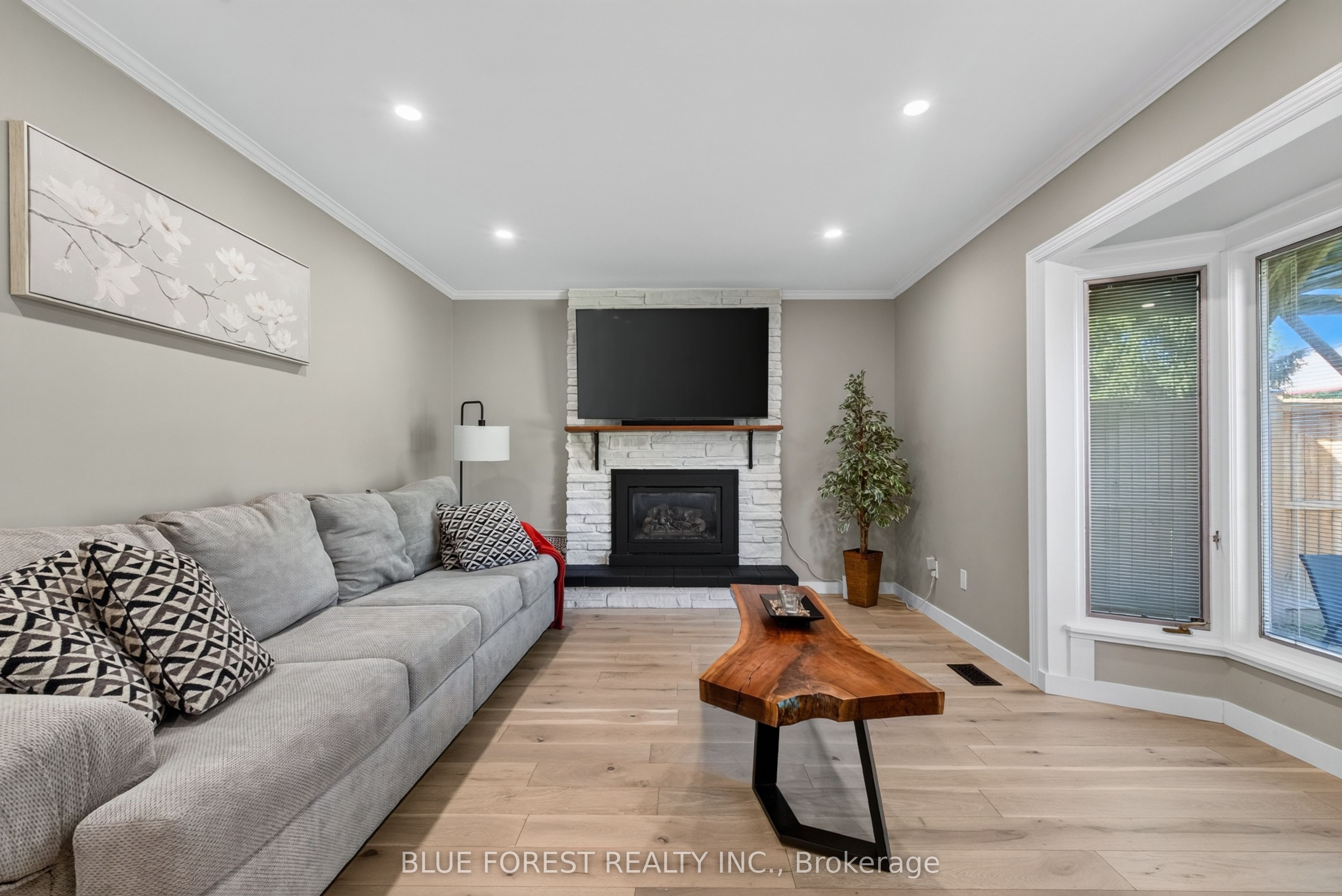 32 Meadowview Road Property Photo 15