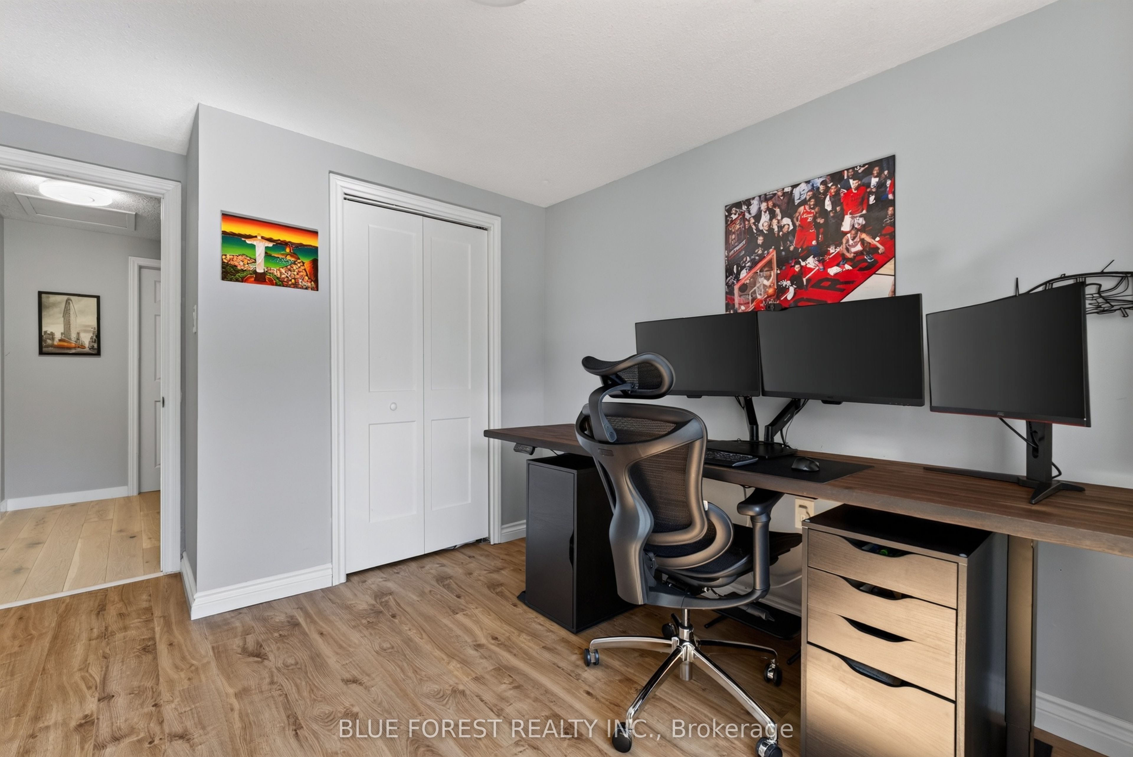32 Meadowview Road Property Photo 21
