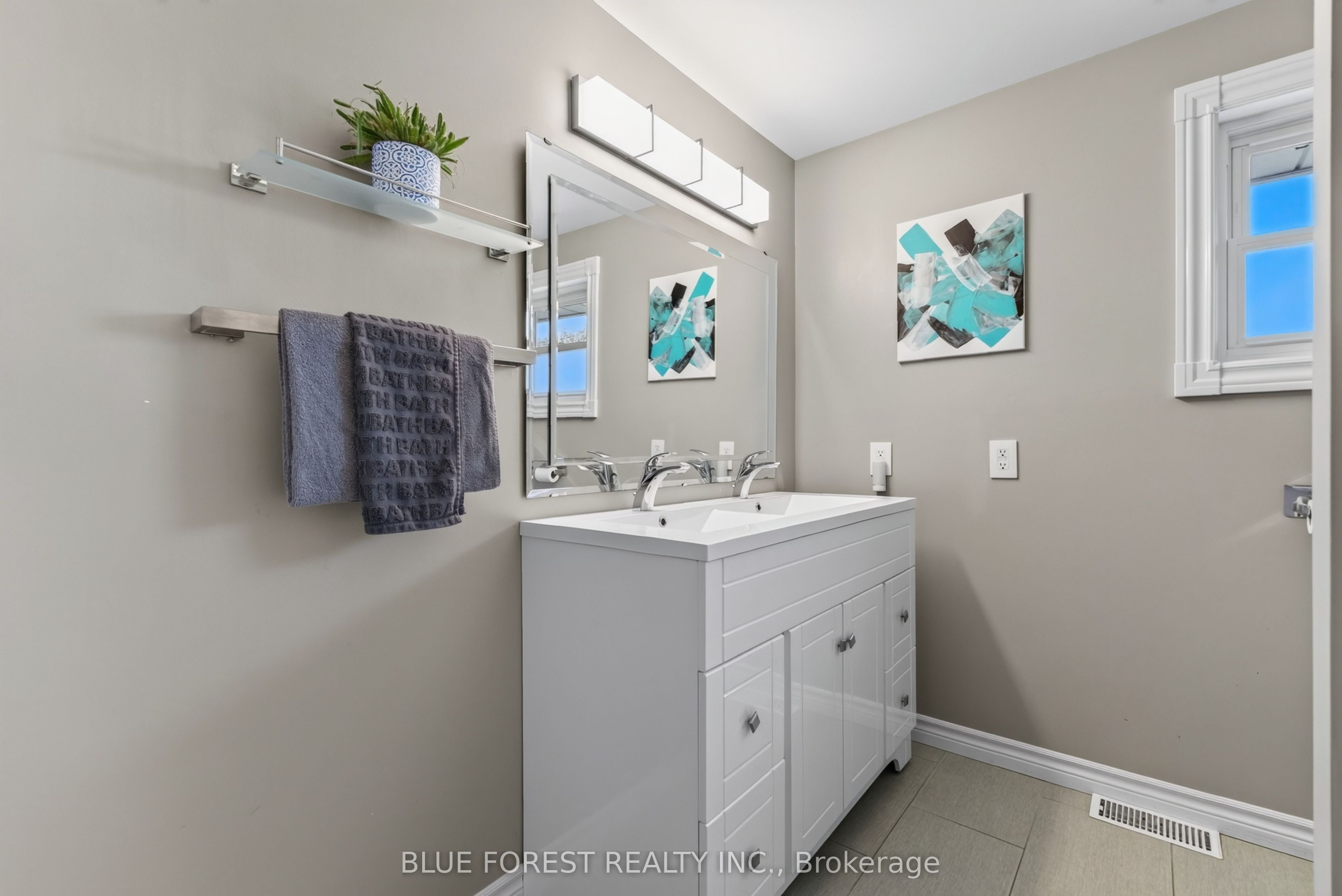 32 Meadowview Road Property Photo 24