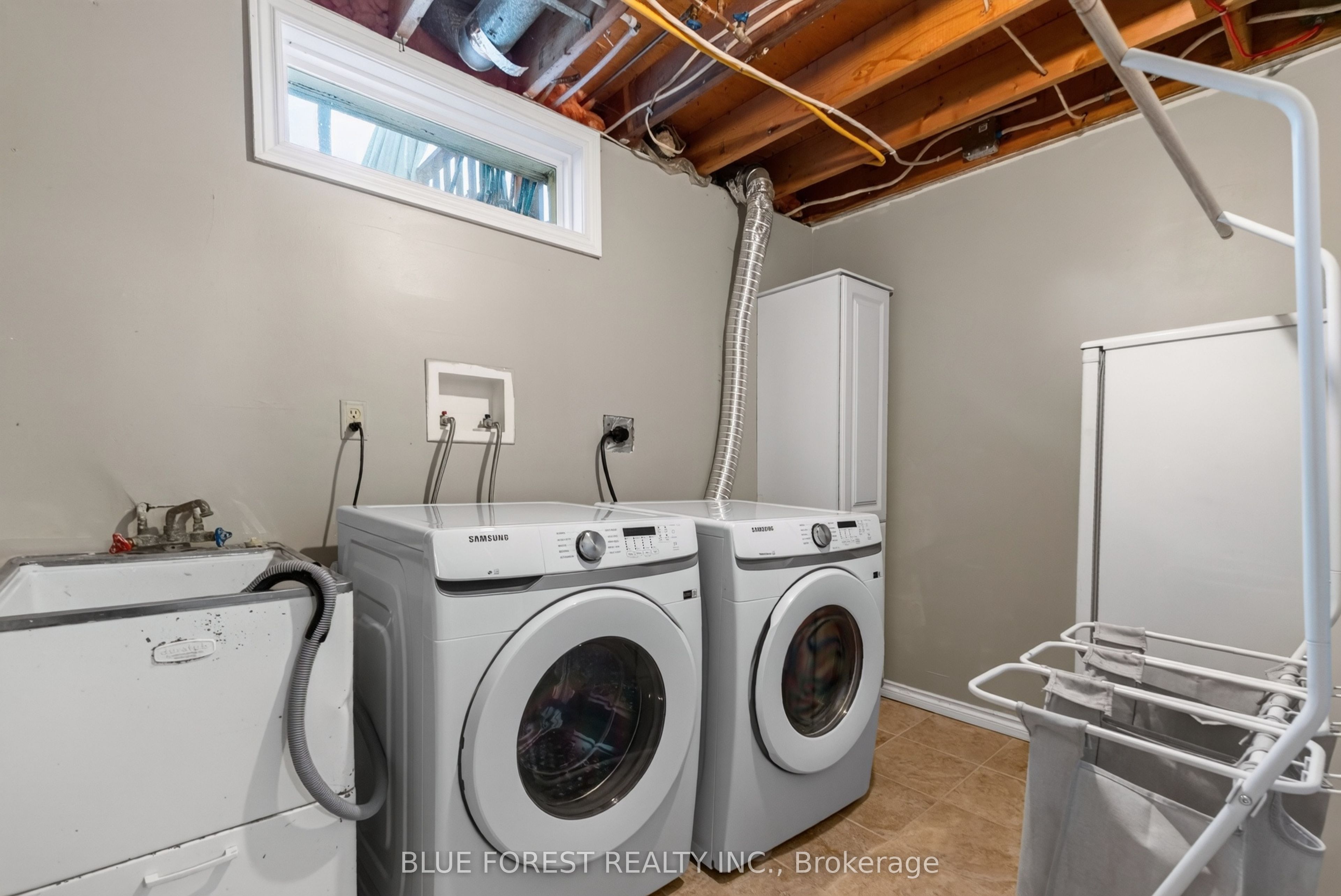 32 Meadowview Road Property Photo 30