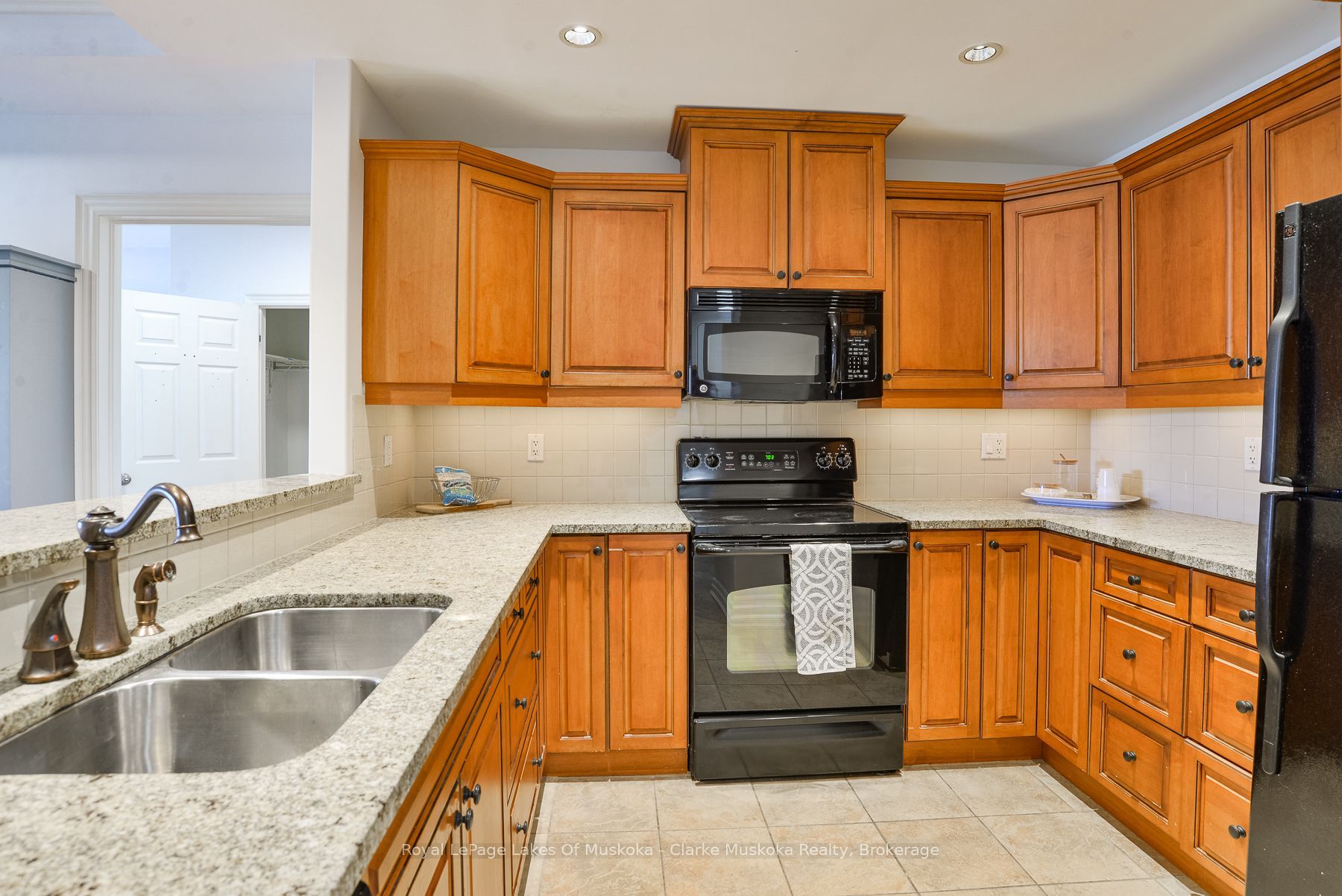 130 Steamship Bay Road 504 Property Photo 2