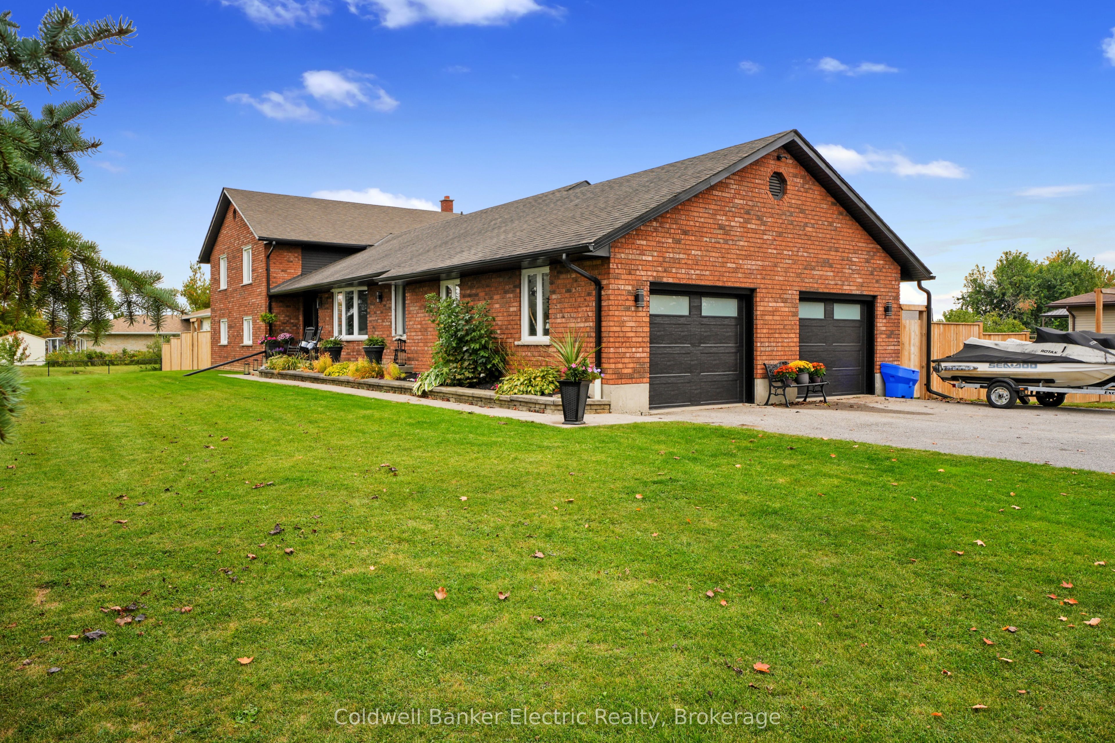 1305 Holden Road Property Photo 1