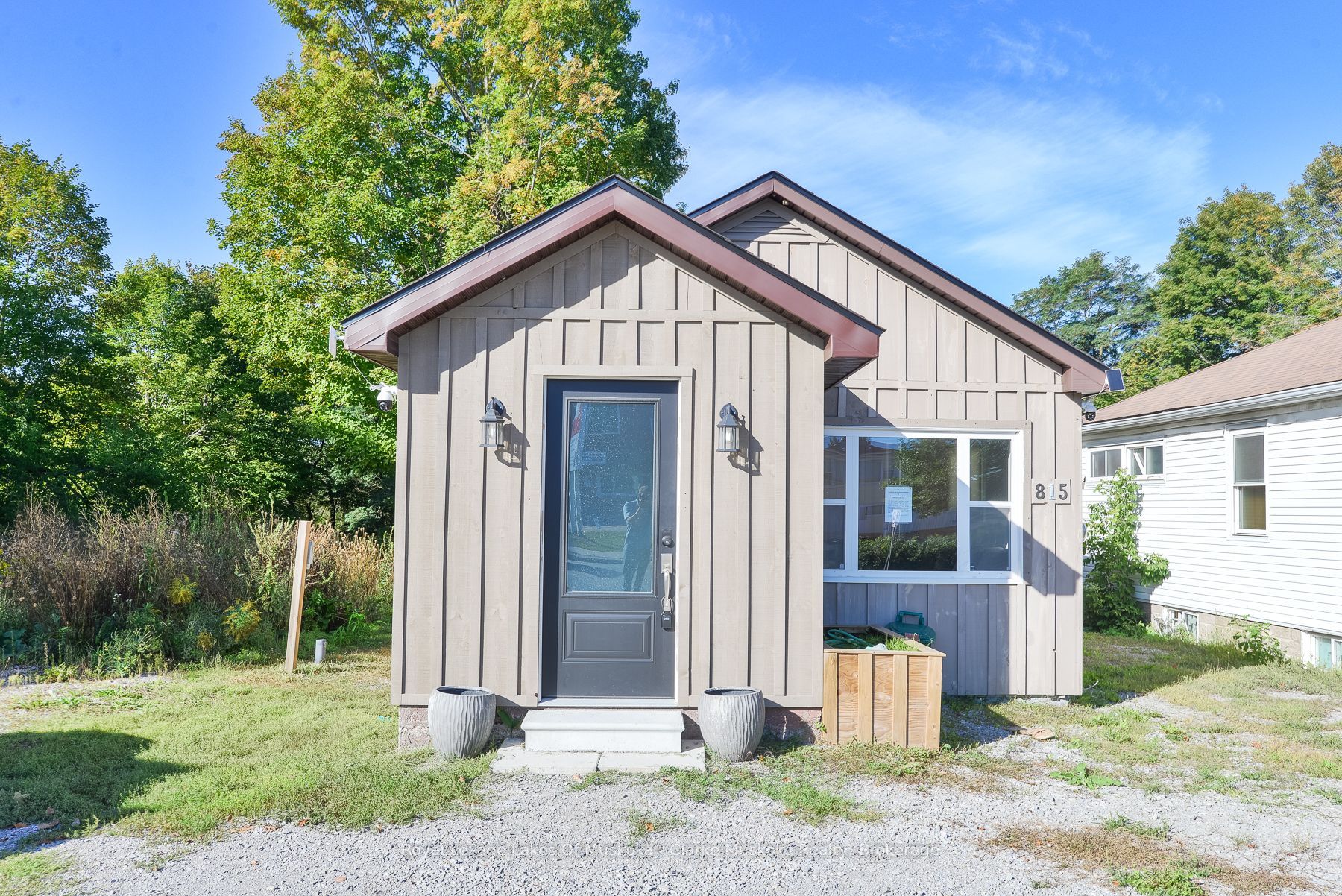 815 Muskoka Road S Property Photo 2