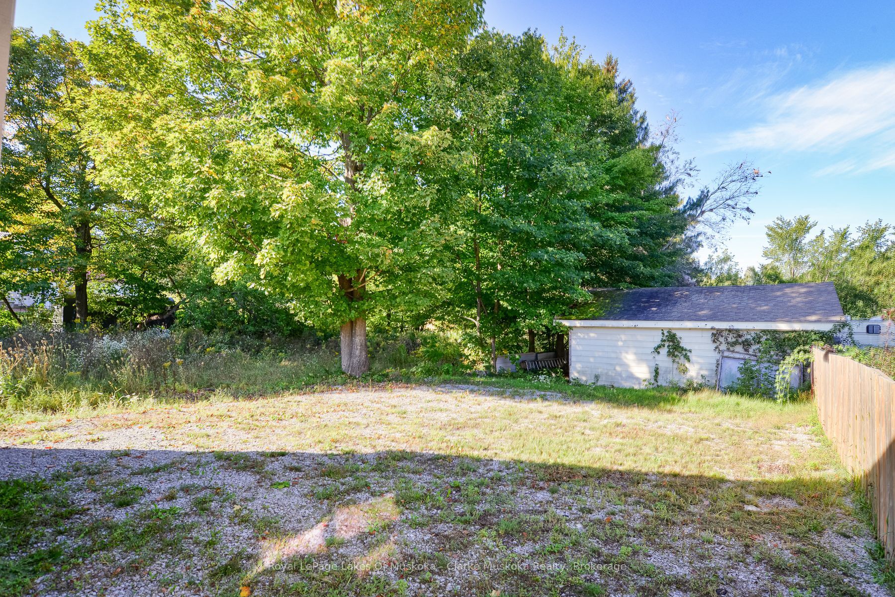 815 Muskoka Road S Property Photo 17