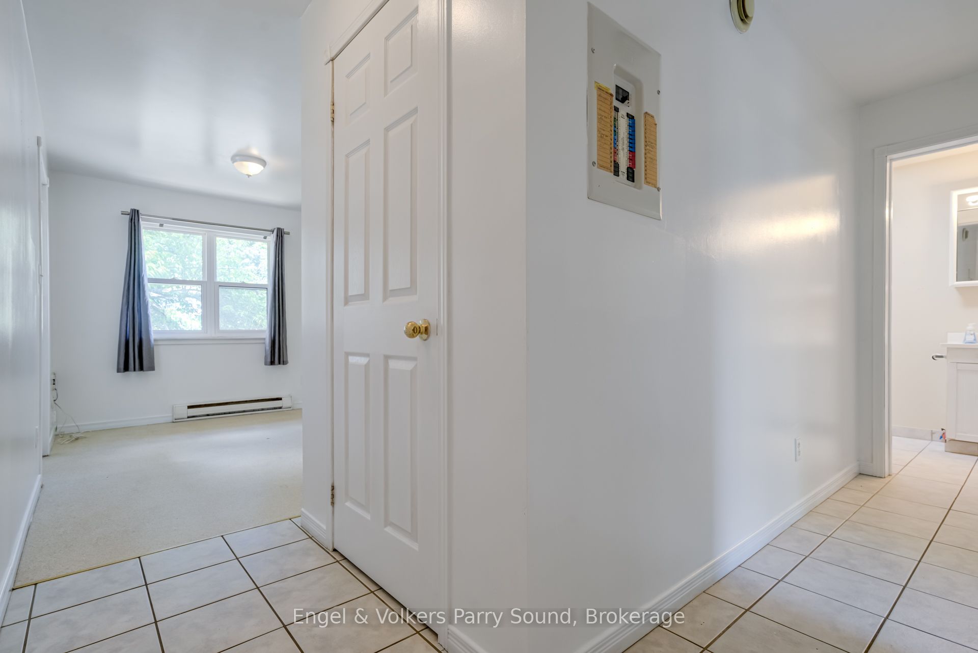 128 Isabella Street Property Photo 5