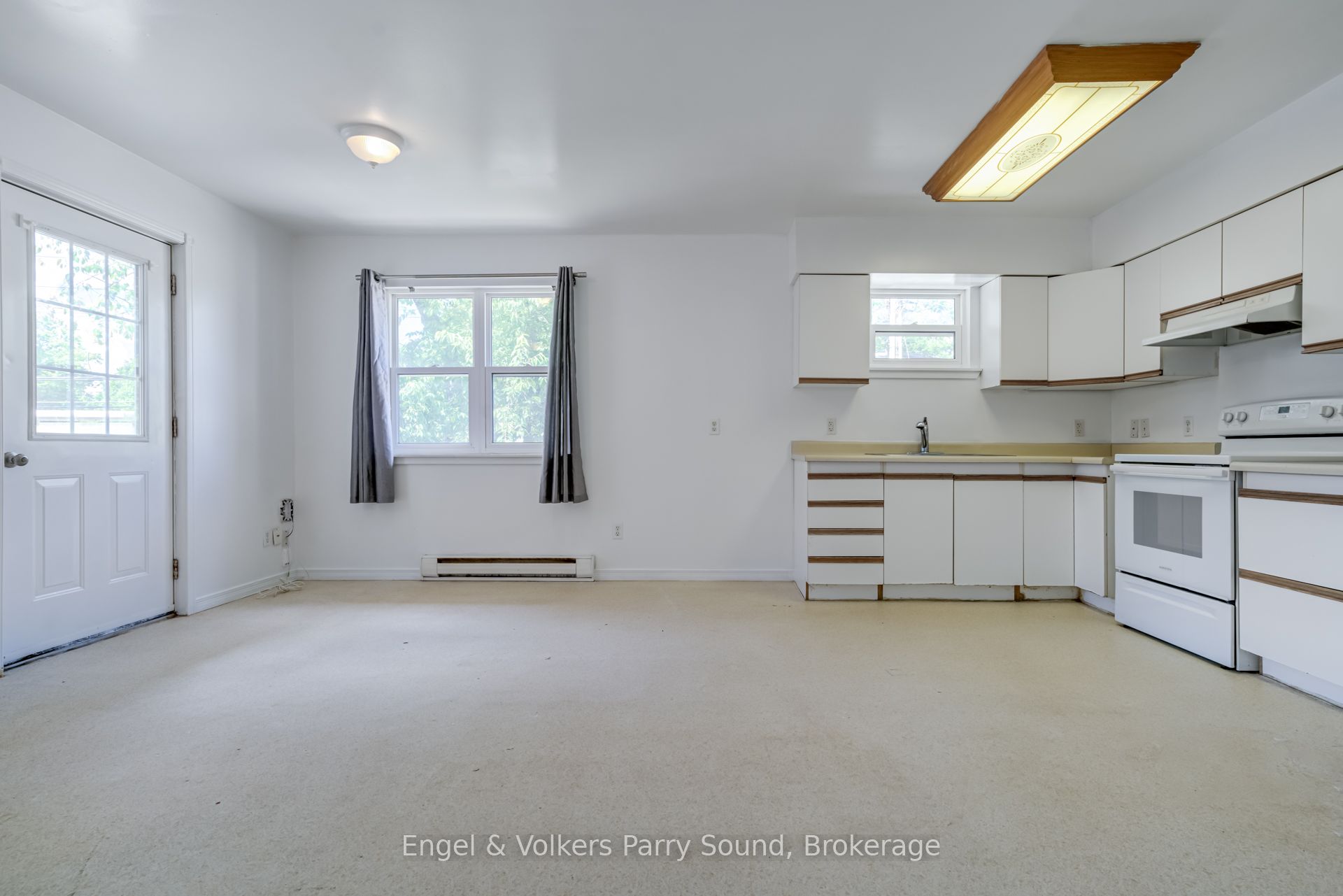 128 Isabella Street Property Photo 7