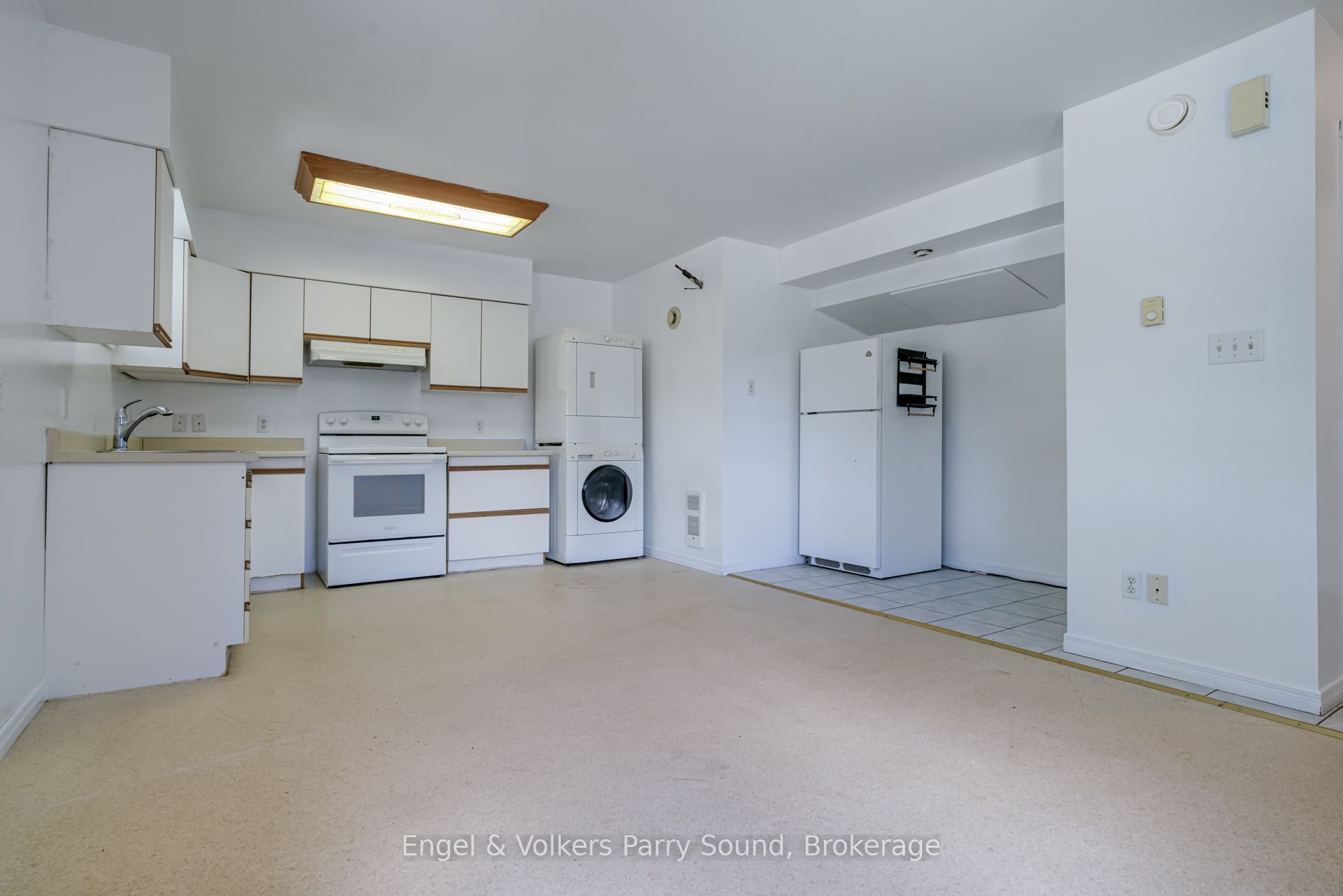 128 Isabella Street Property Photo 9