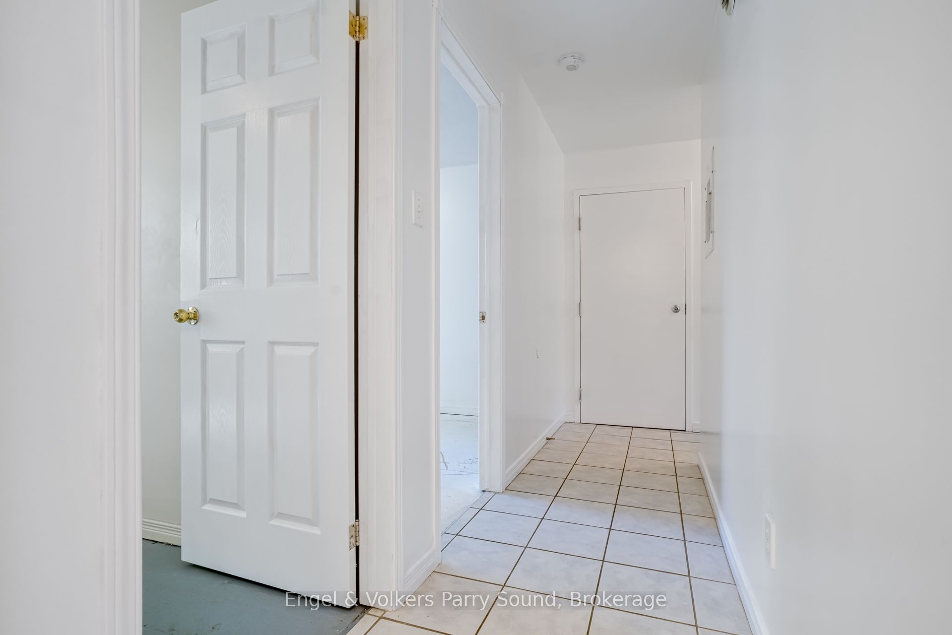 128 Isabella Street Property Photo 12