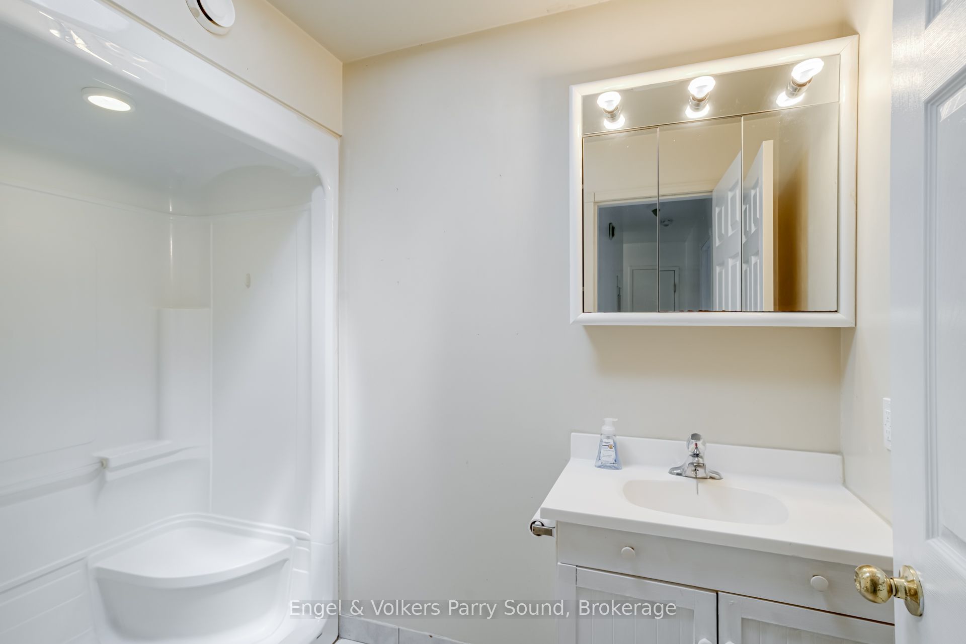 128 Isabella Street Property Photo 17