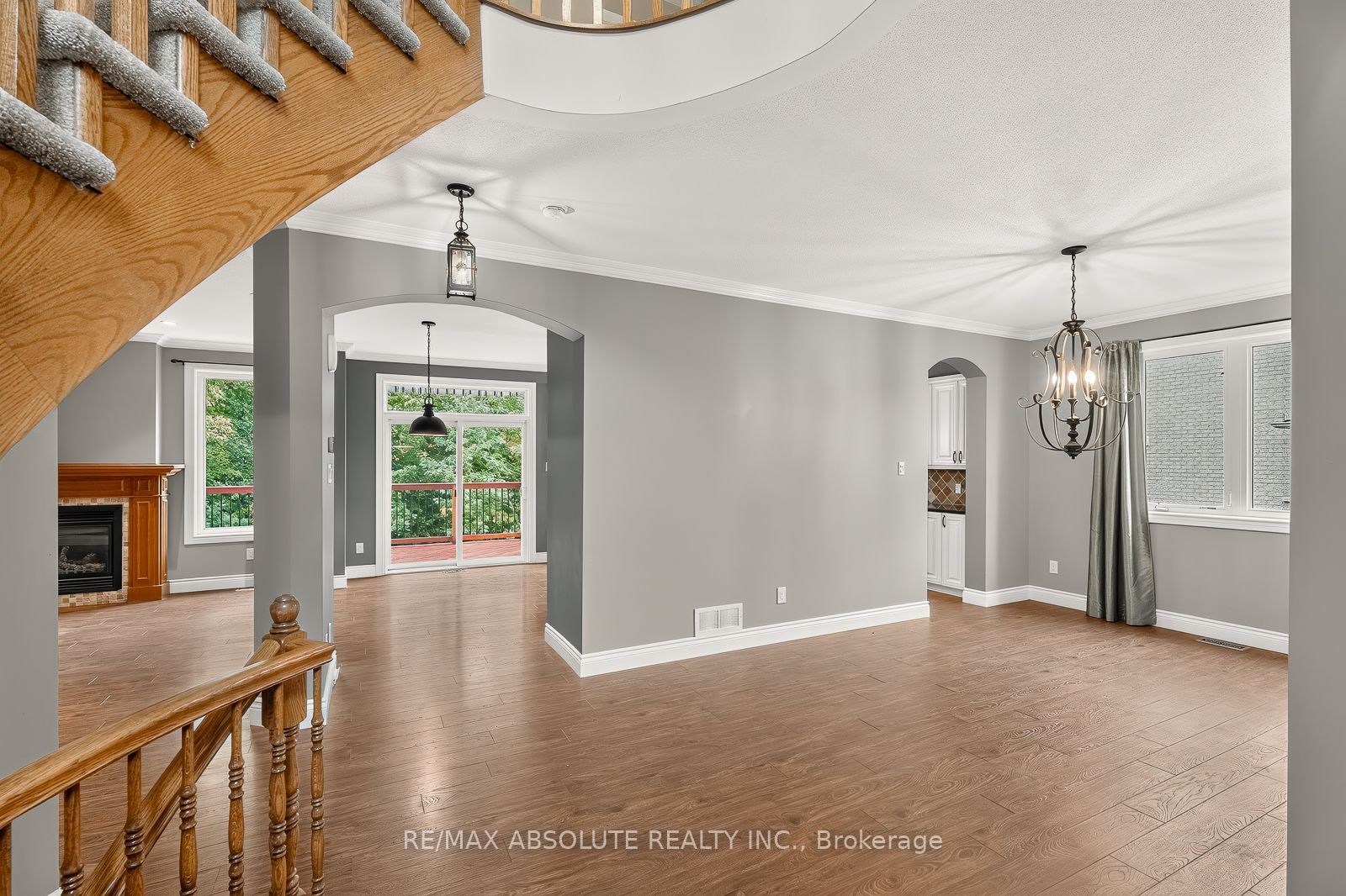 229 Marjan Crescent Property Photo 7