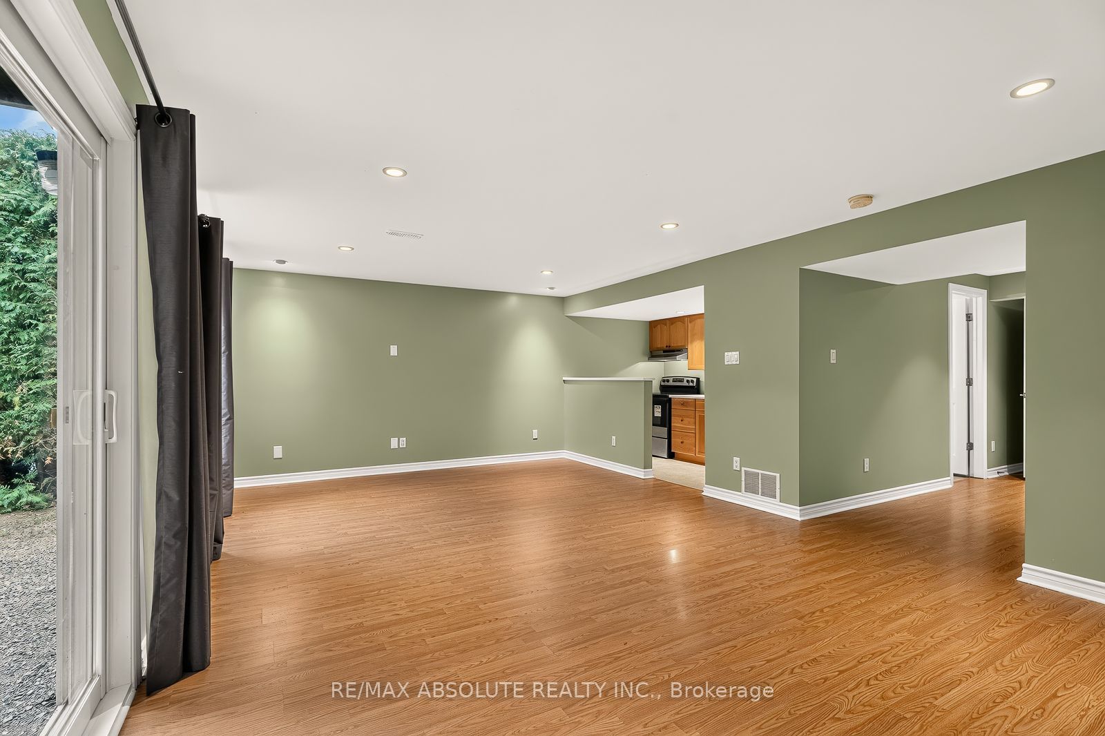 229 Marjan Crescent Property Photo 35