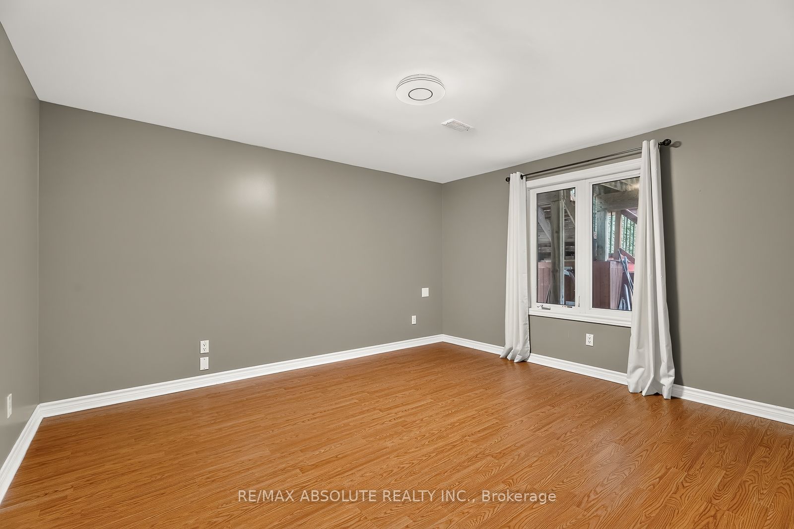 229 Marjan Crescent Property Photo 38
