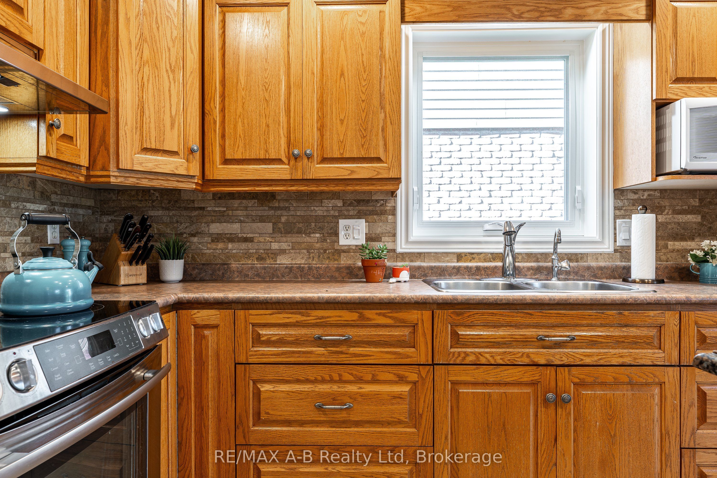 10 Buckingham Drive Property Photo 10