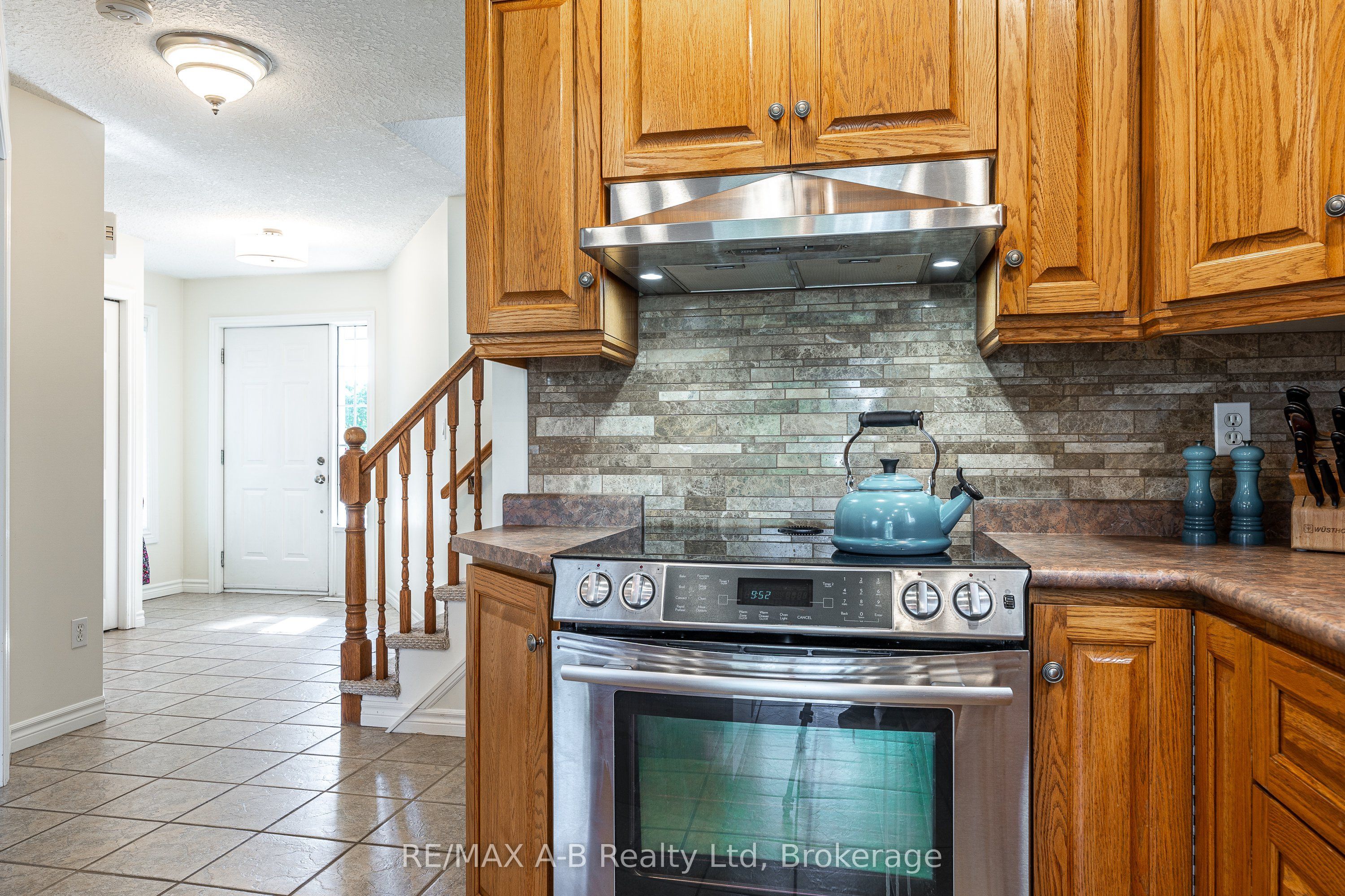 10 Buckingham Drive Property Photo 13