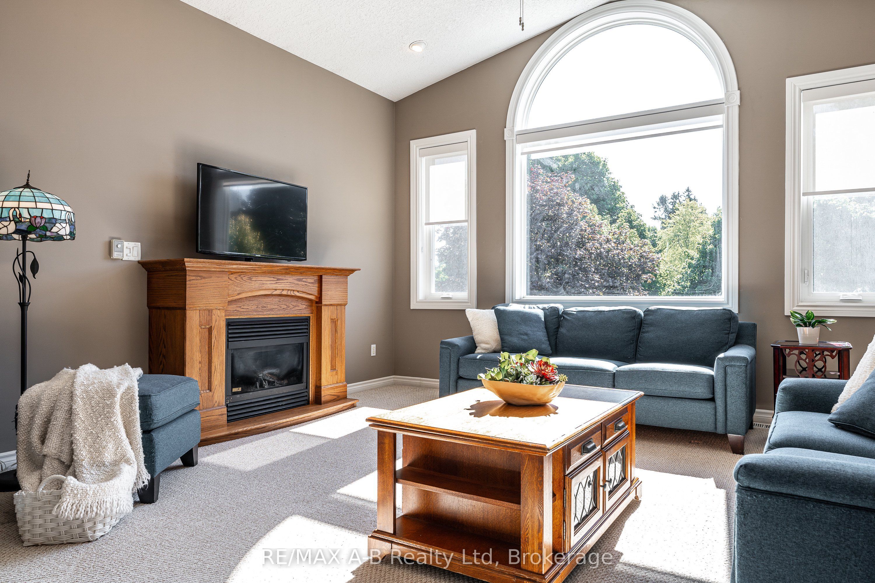 10 Buckingham Drive Property Photo 24
