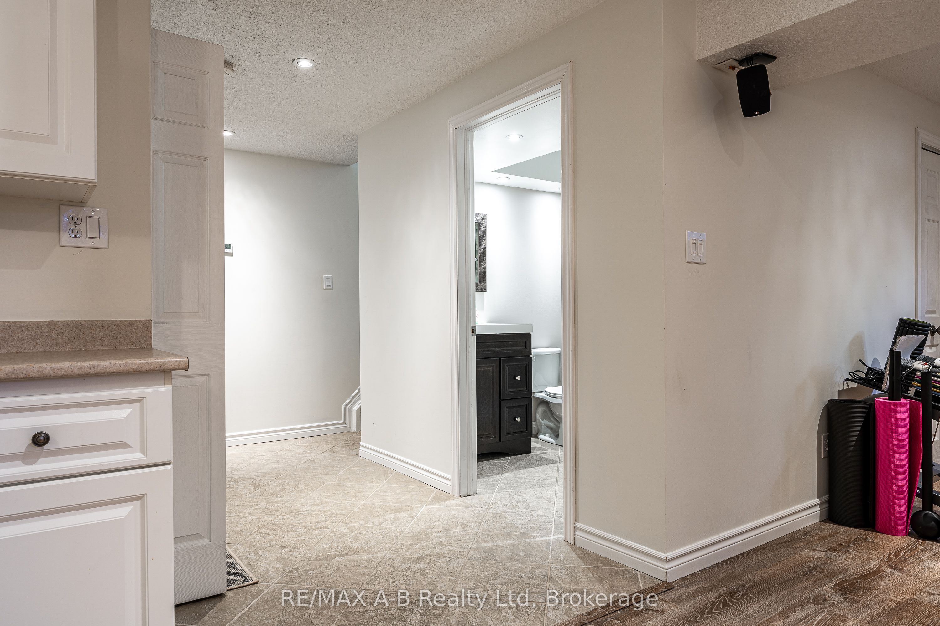 10 Buckingham Drive Property Photo 42