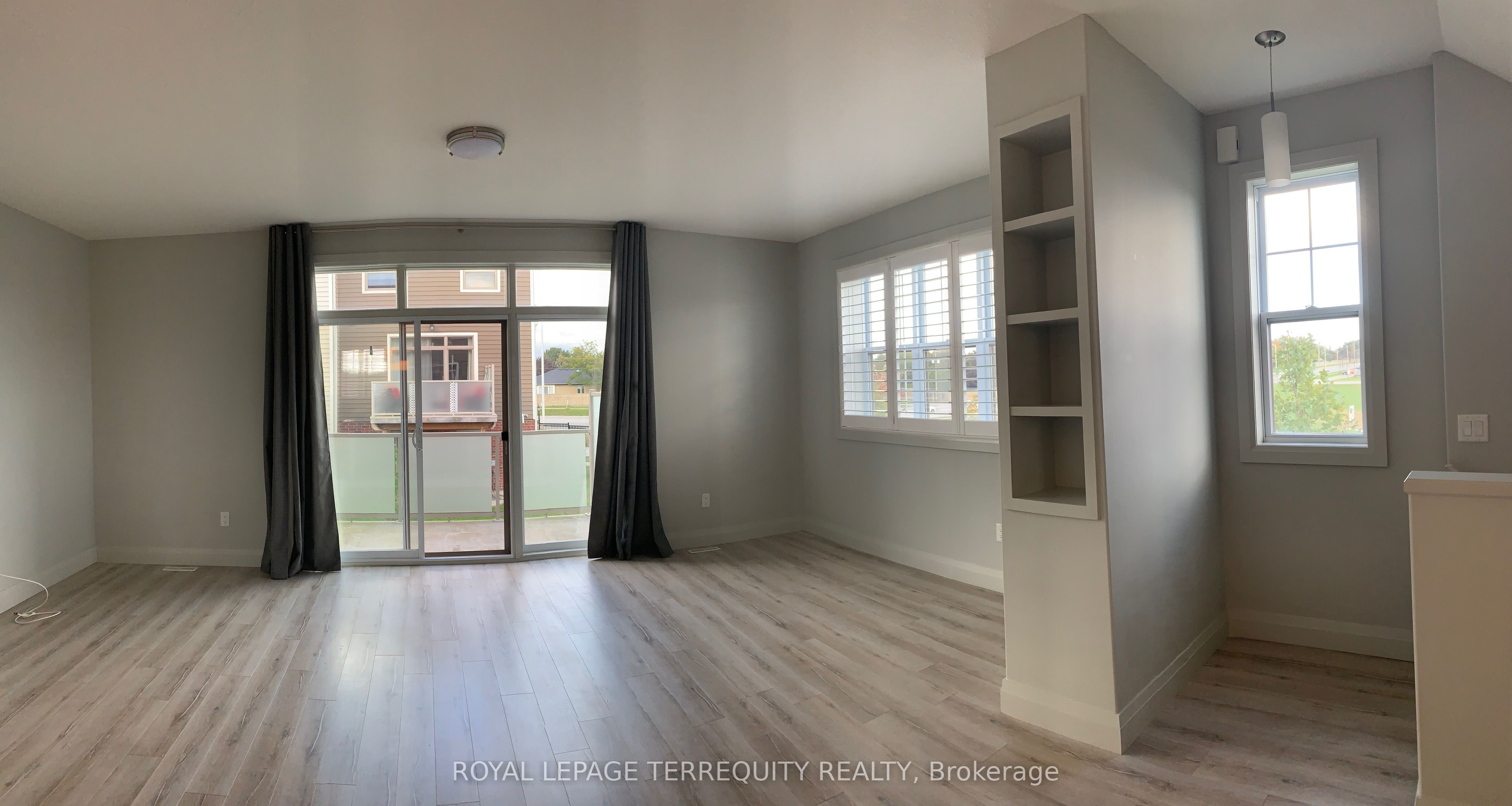 3025 Singleton Avenue 2 Property Photo 3