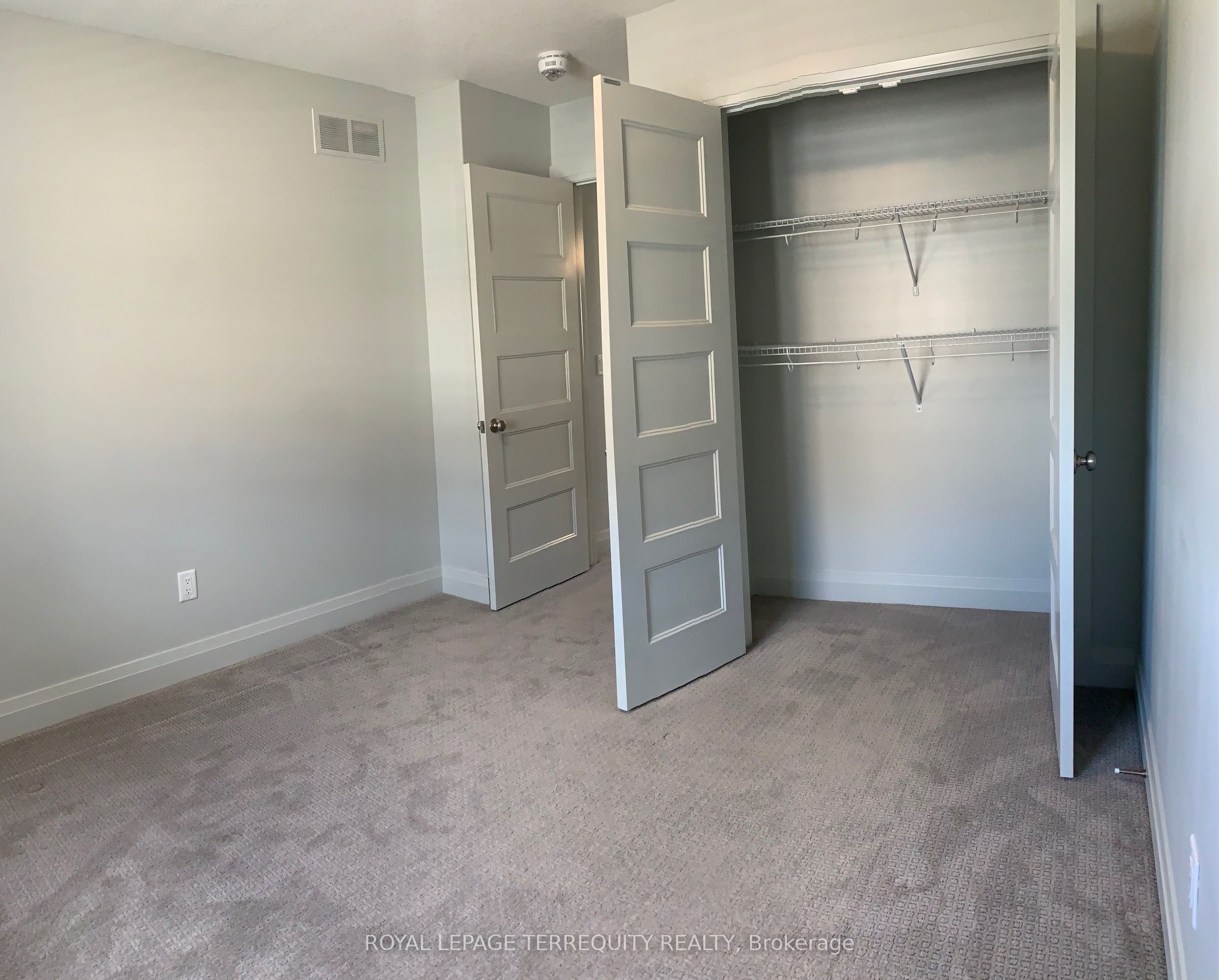 3025 Singleton Avenue 2 Property Photo 20