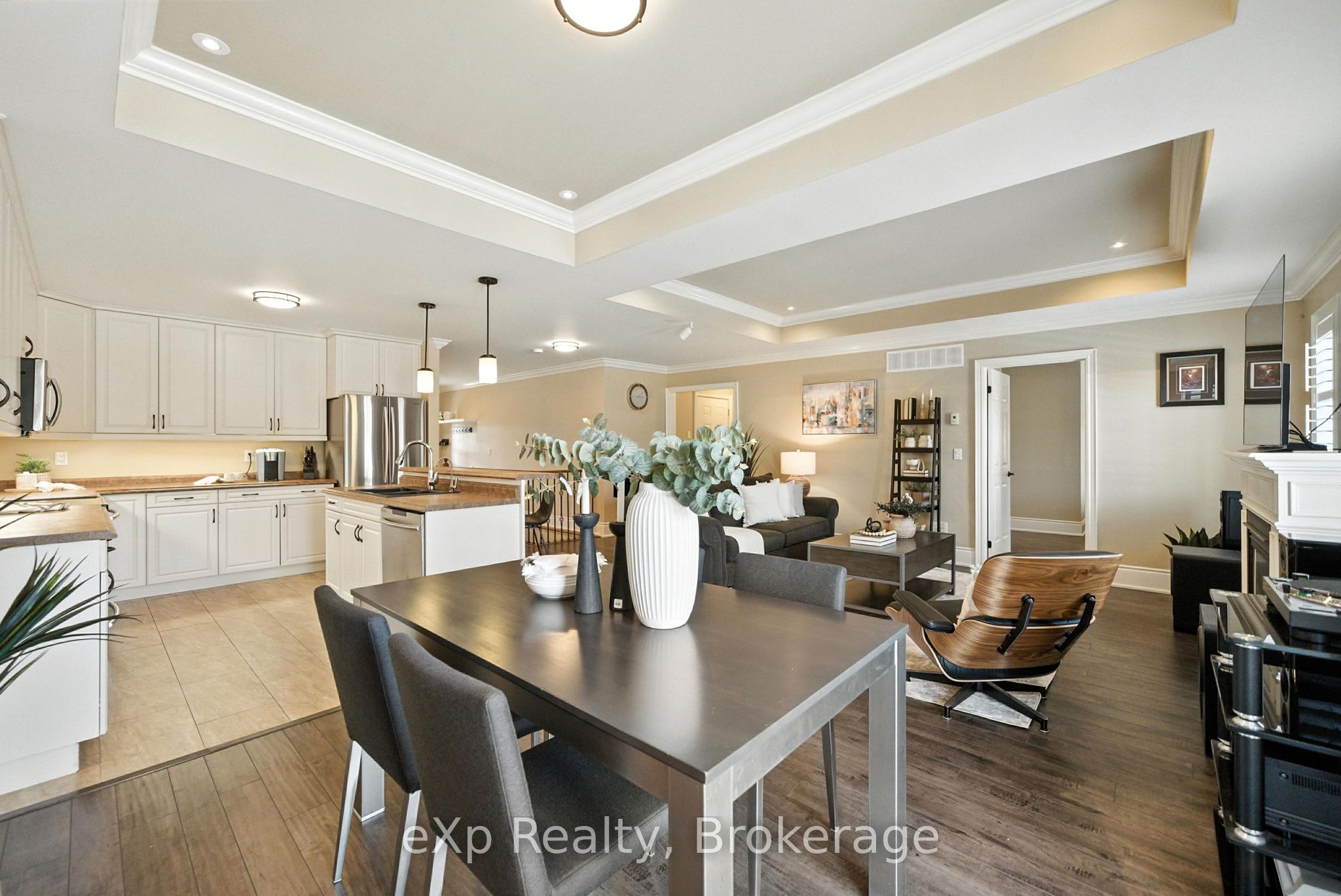 6 Cortland Way Property Photo 11