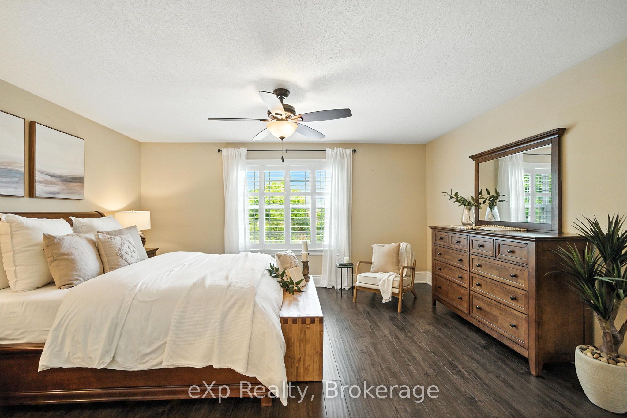 6 Cortland Way Property Photo 16