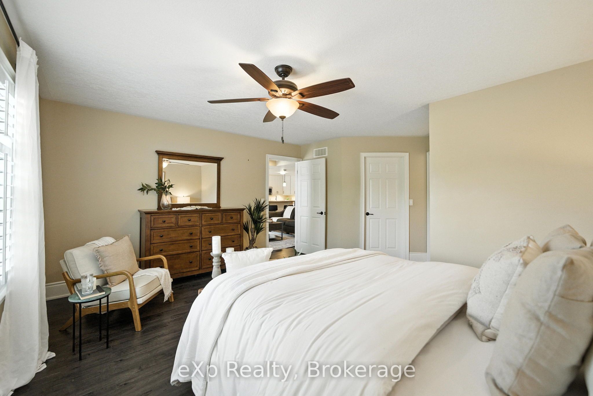 6 Cortland Way Property Photo 17