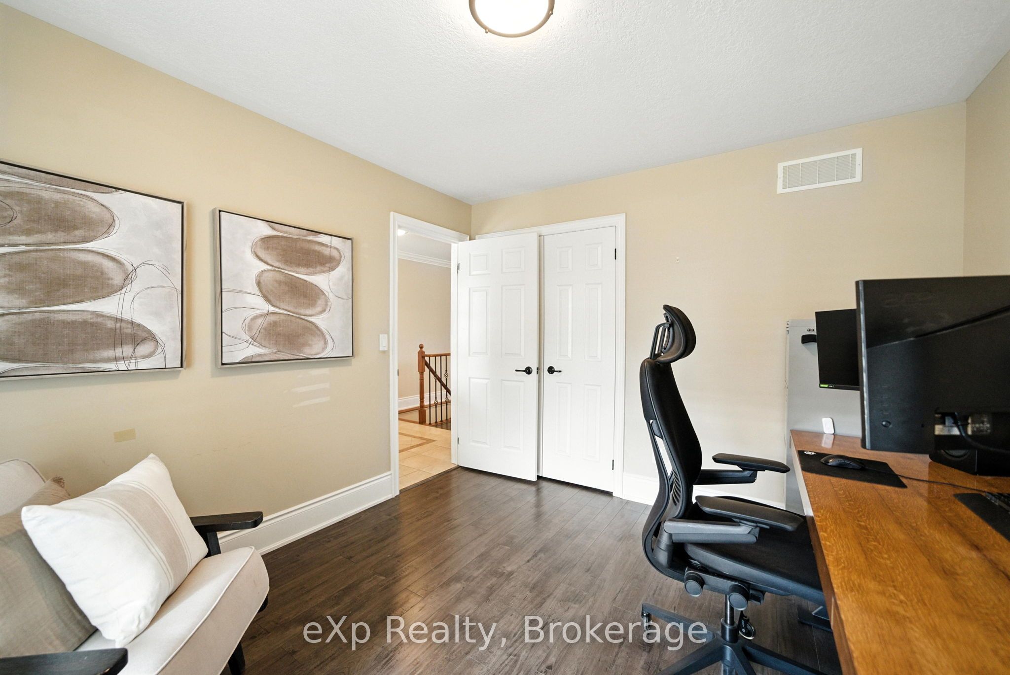 6 Cortland Way Property Photo 20