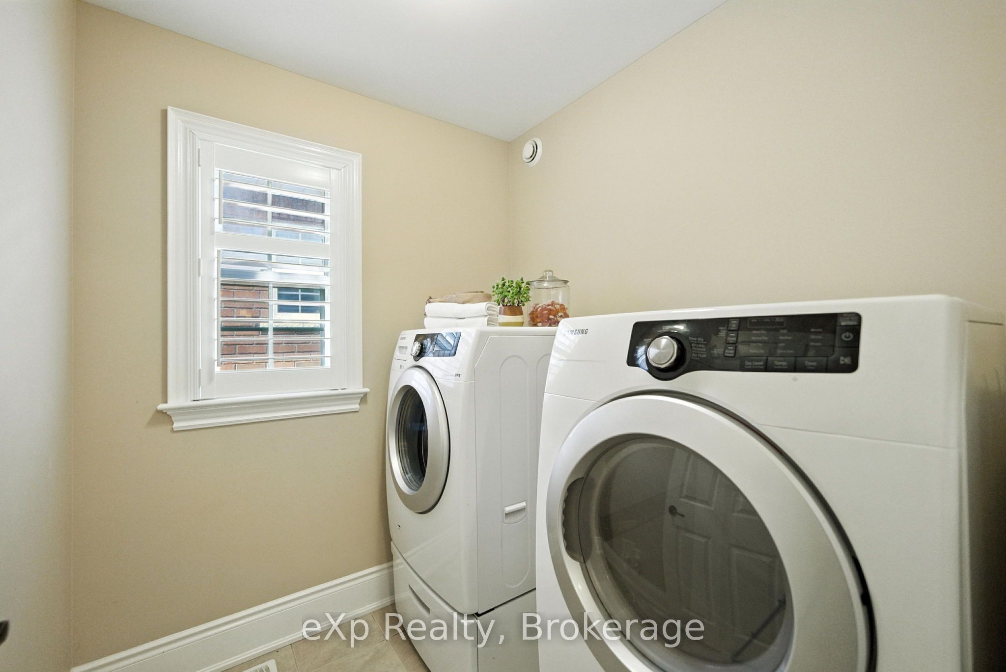 6 Cortland Way Property Photo 22