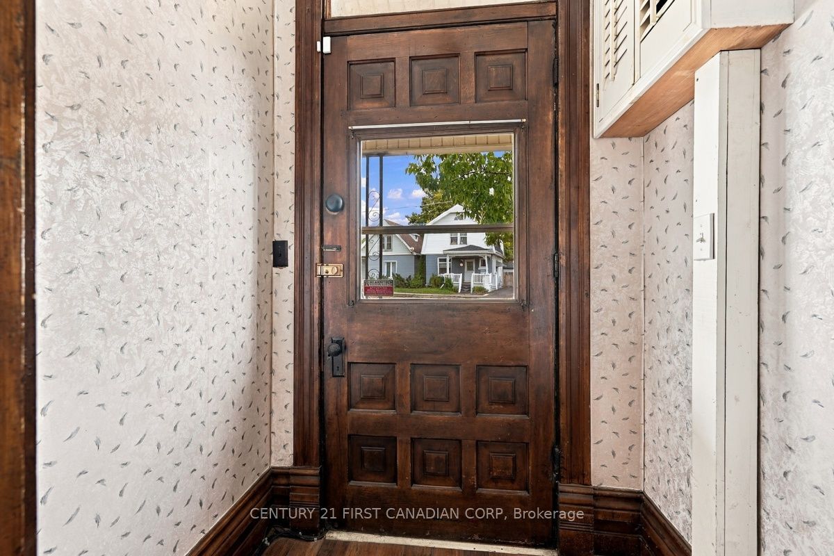 367 Hamilton Road Property Photo 6
