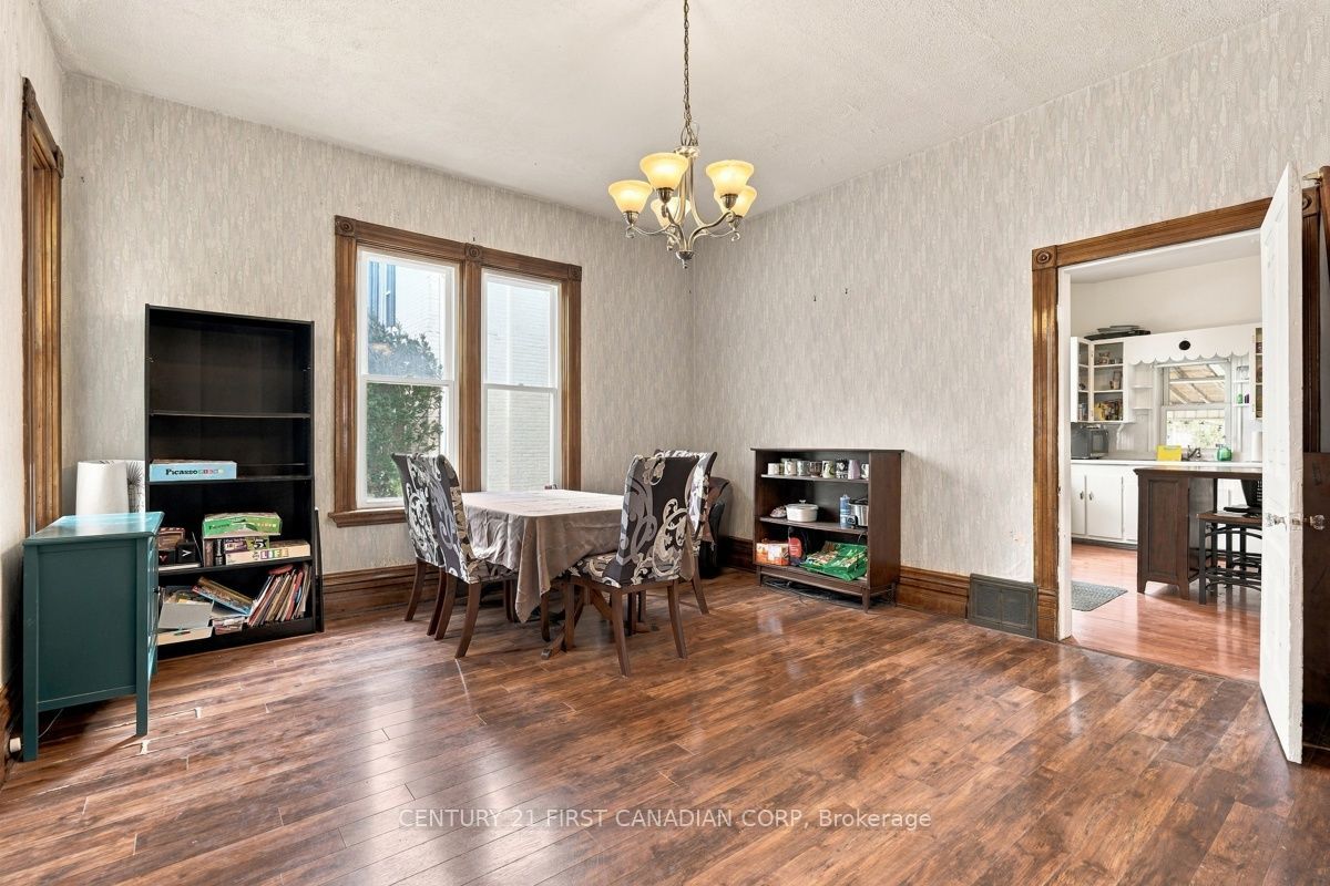367 Hamilton Road Property Photo 10